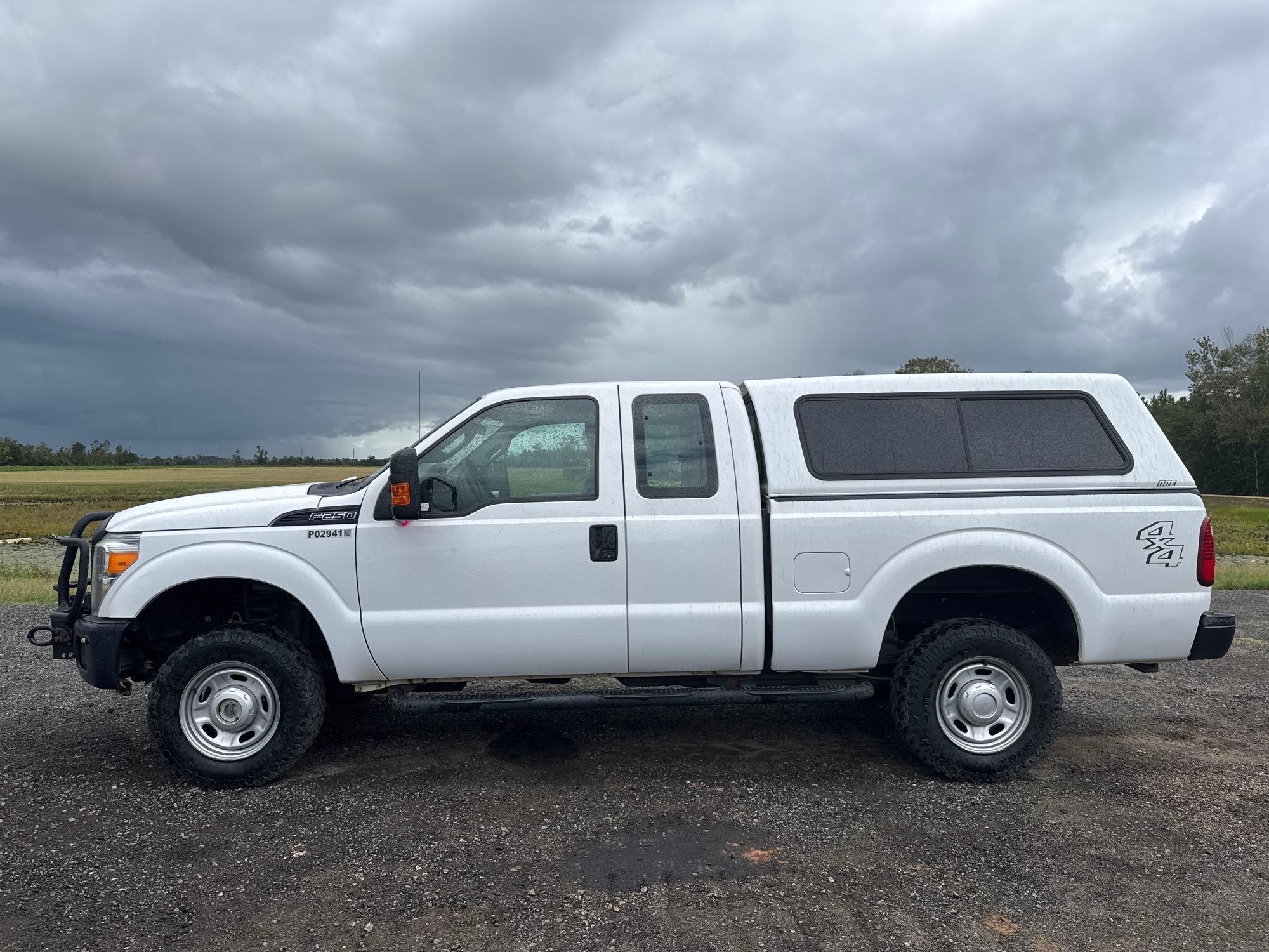 2016 F250 TRUCK (A51406)