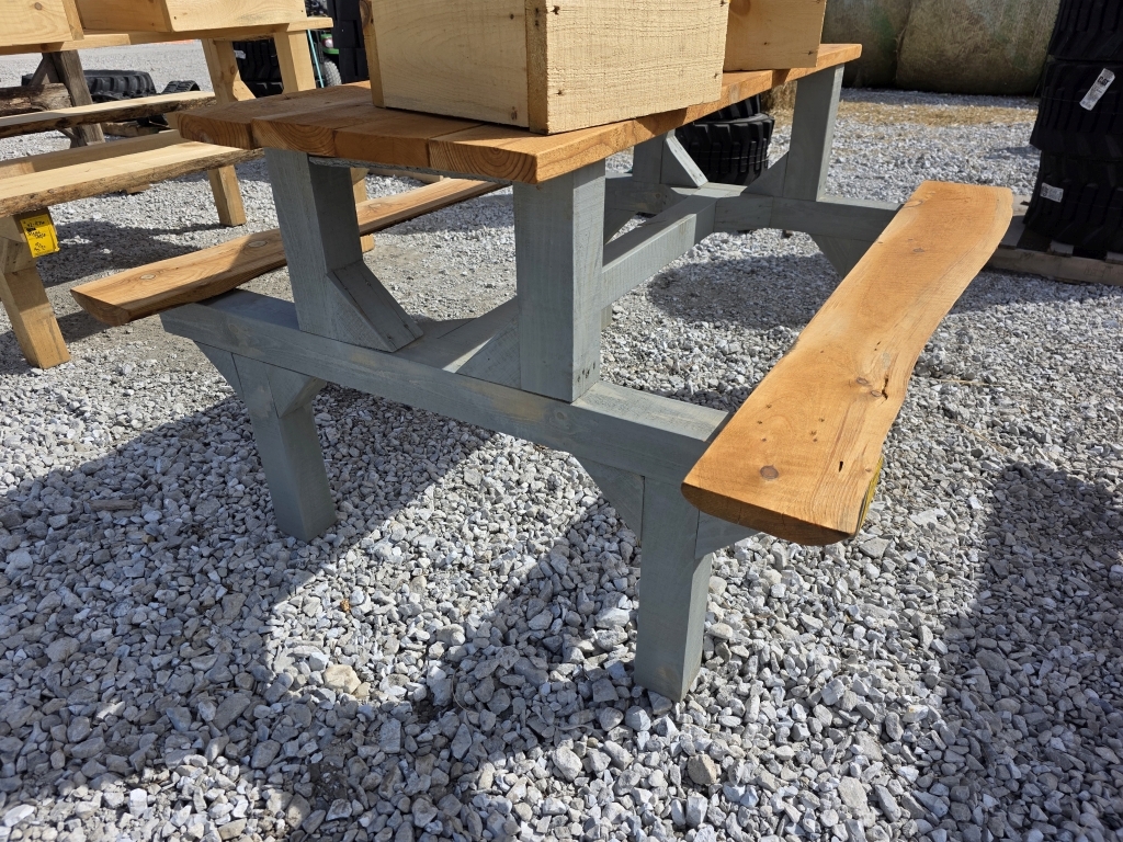 6' Picnic Table (A66408)