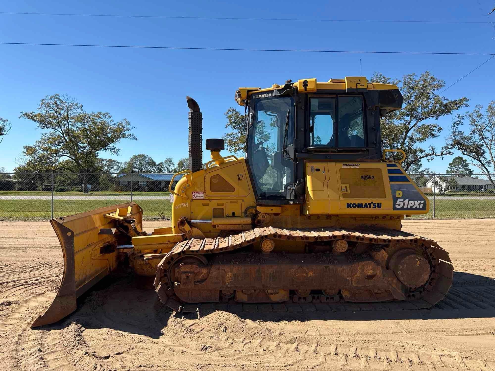 KOMATSU D51PXI-24 CRAWLER DOZER (A52707)