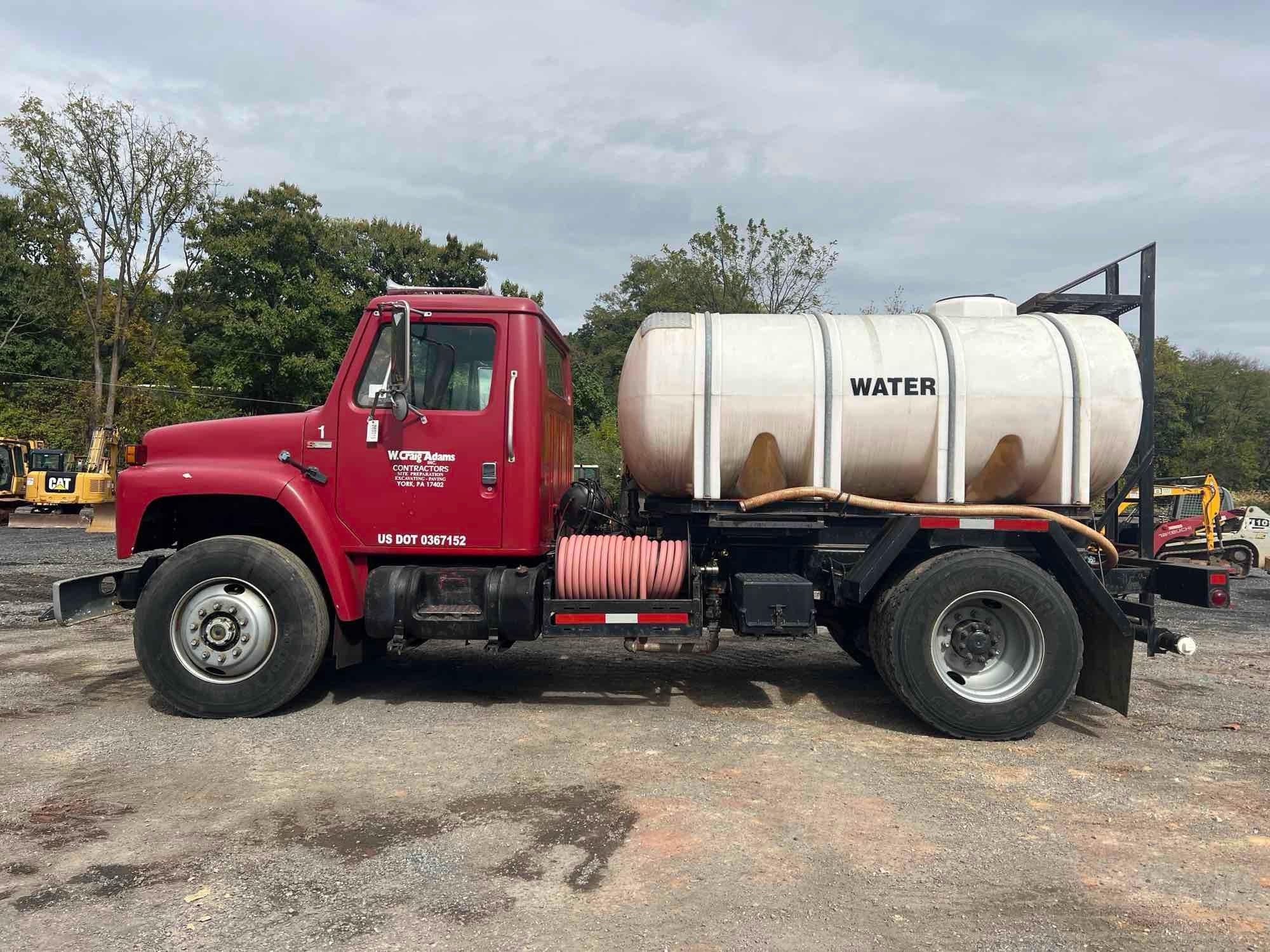 1983 INTERNATIONAL S SERIES WATER TRUCK (A52707)
