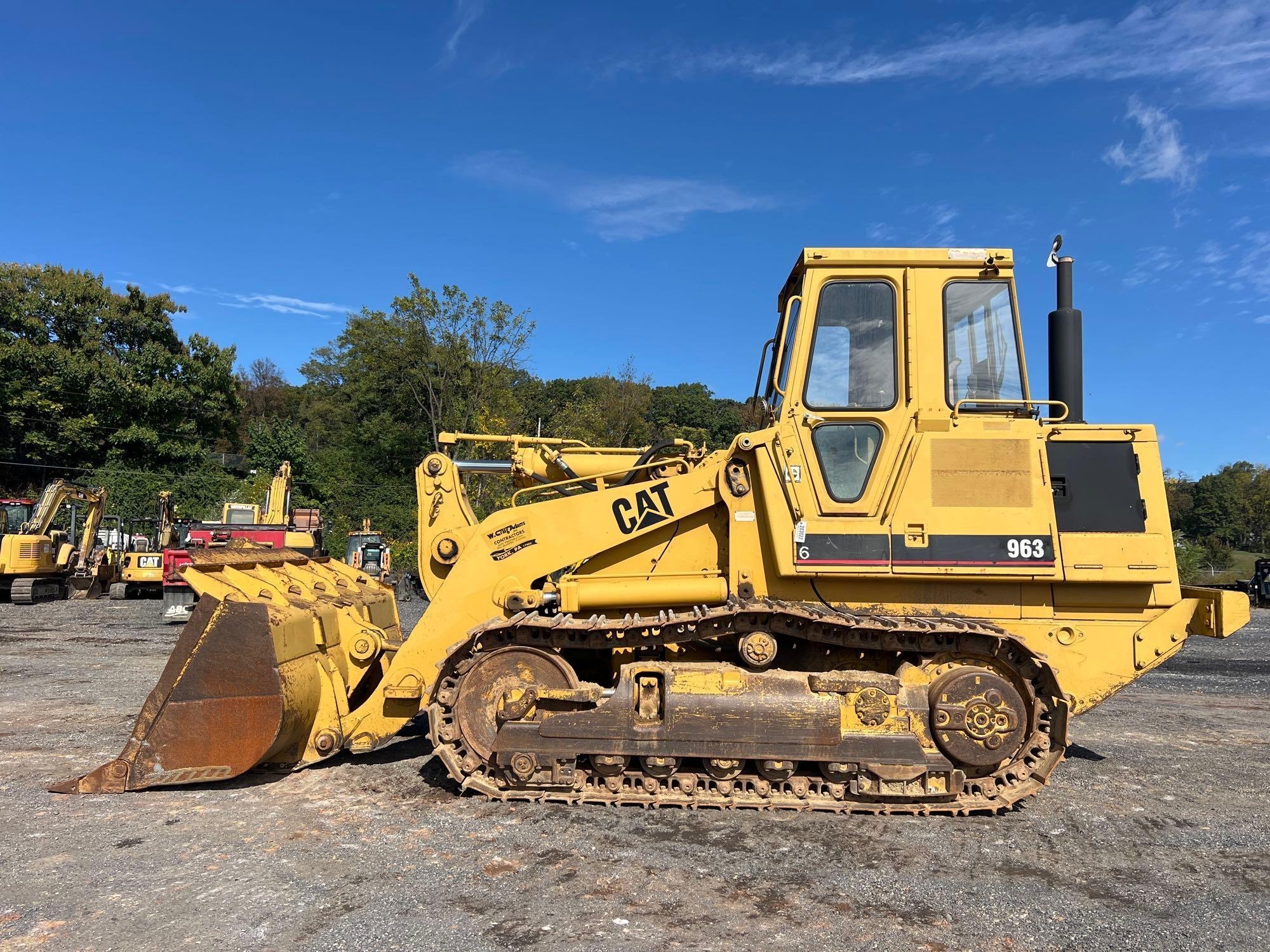 1989 CATERPILLAR 963 CRAWLER LOADER (A52707)