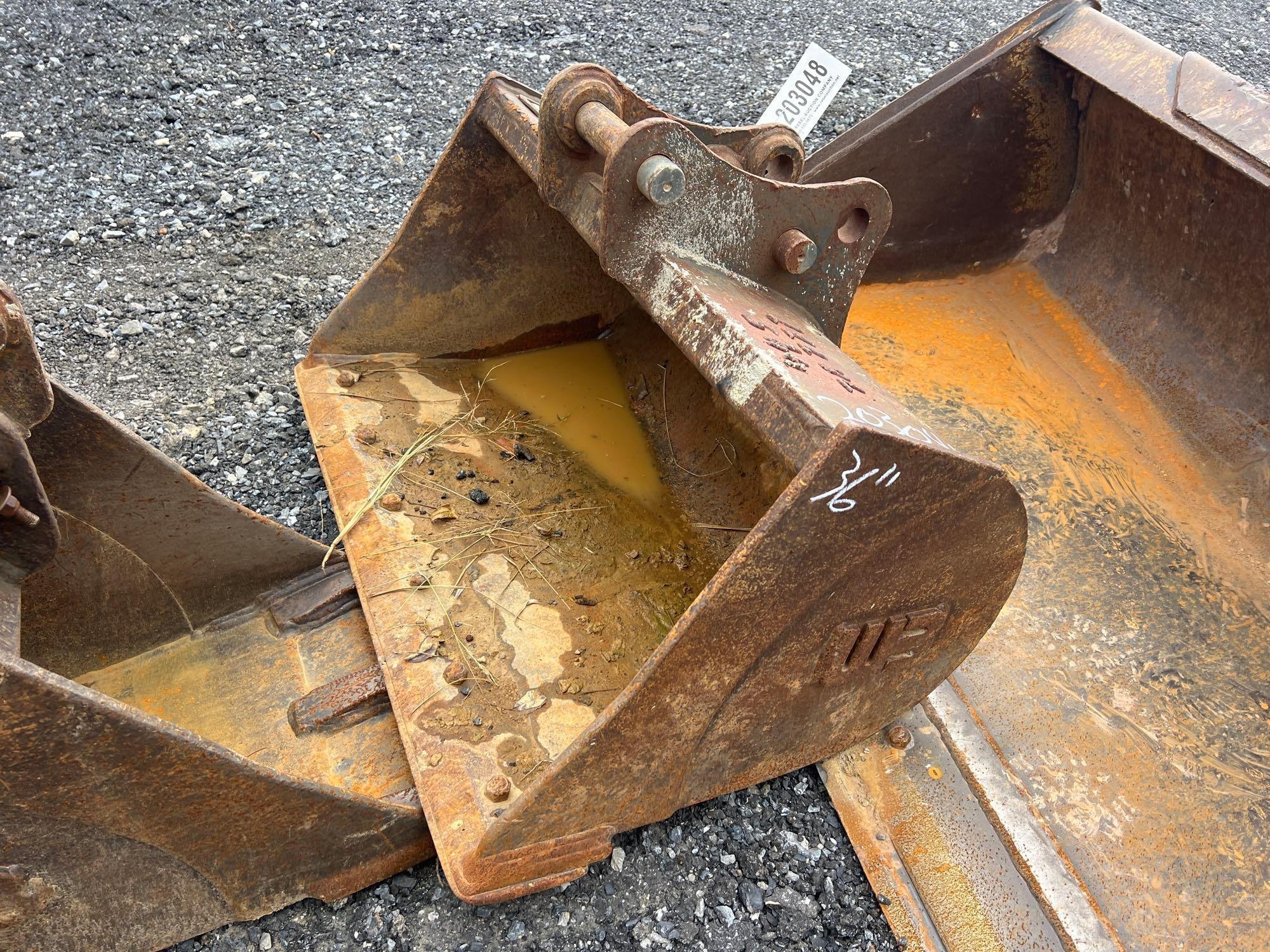 WB 36" PIN ON DITCHER BUCKET (A52707)