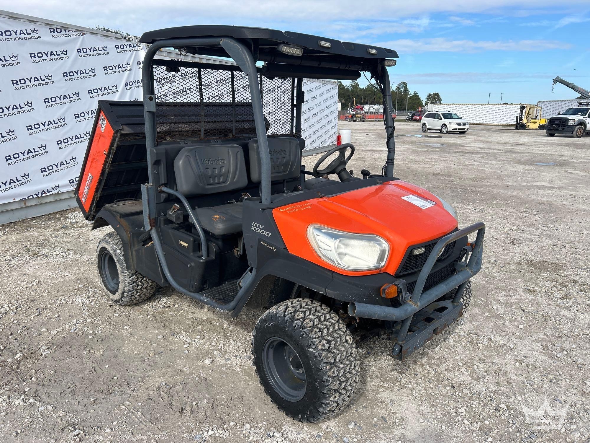 2015 Kubota RTV-X900 4x4 Diesel Utility Cart (A59228)