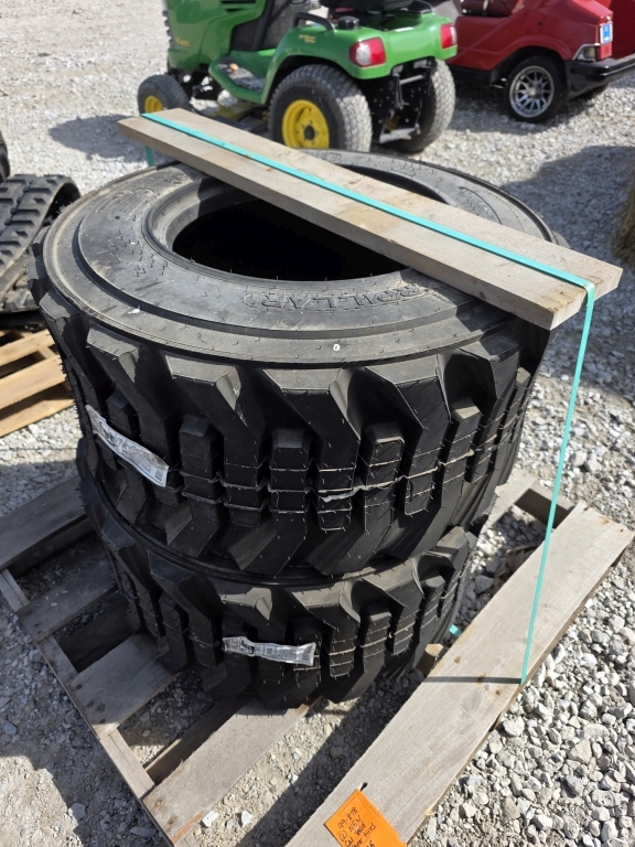 (2) Caterpillar Skidsteer Tires (A66408)