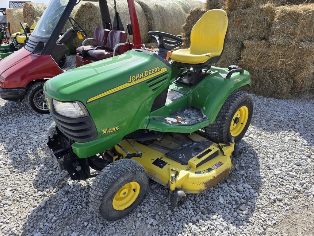 John Deere 485 Riding Mower (A66408)