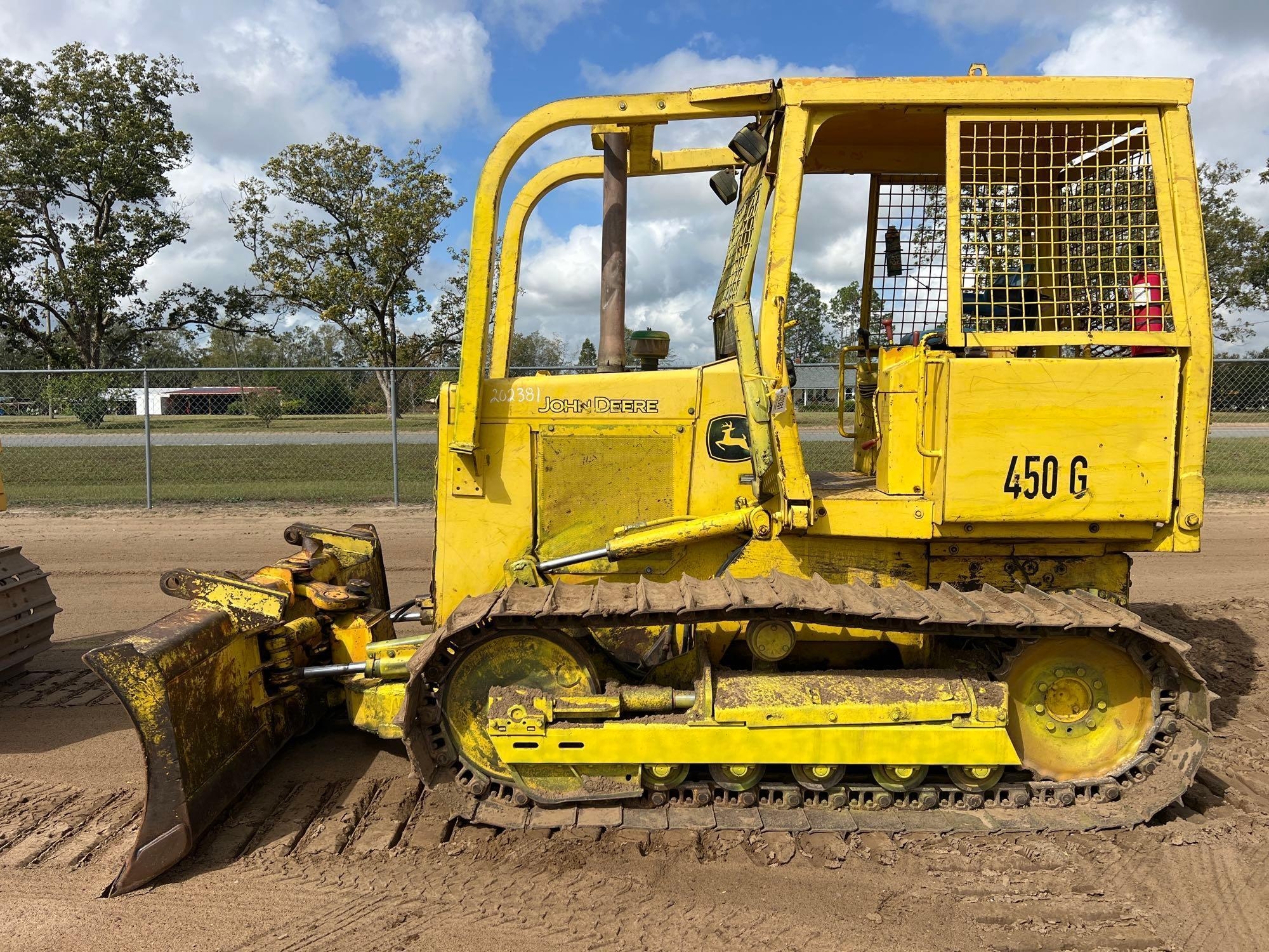1991 JOHN DEERE 450G CRAWLER DOZER (A52705)