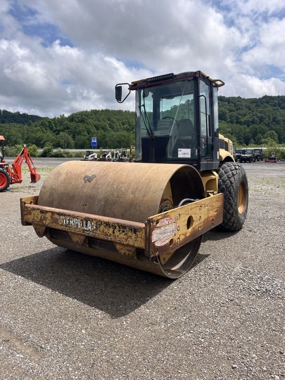 2001 CAT CS563D Vibratory Roller (A47371)