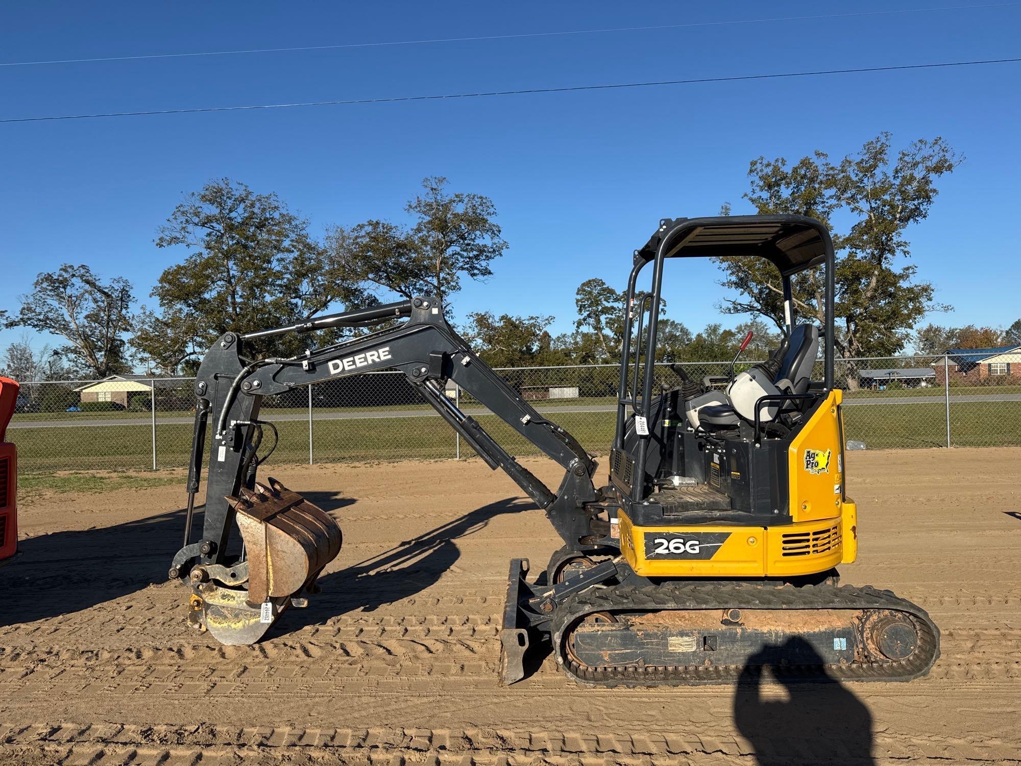 JOHN DEERE 26G EXCAVATOR (A52707)