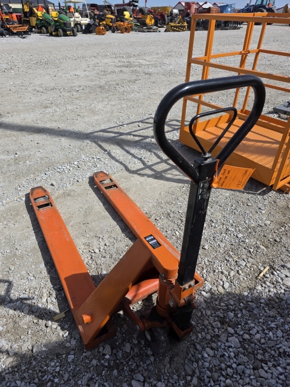Zenith Pallet Jack (A66408)