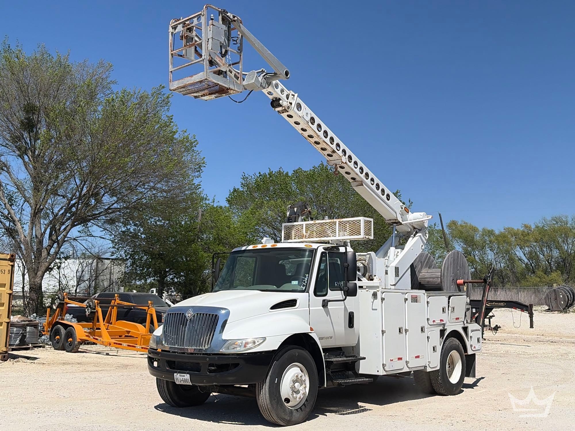 2008 International 4300 Altec AT40C 34ft. Bucket Truck (A64194)