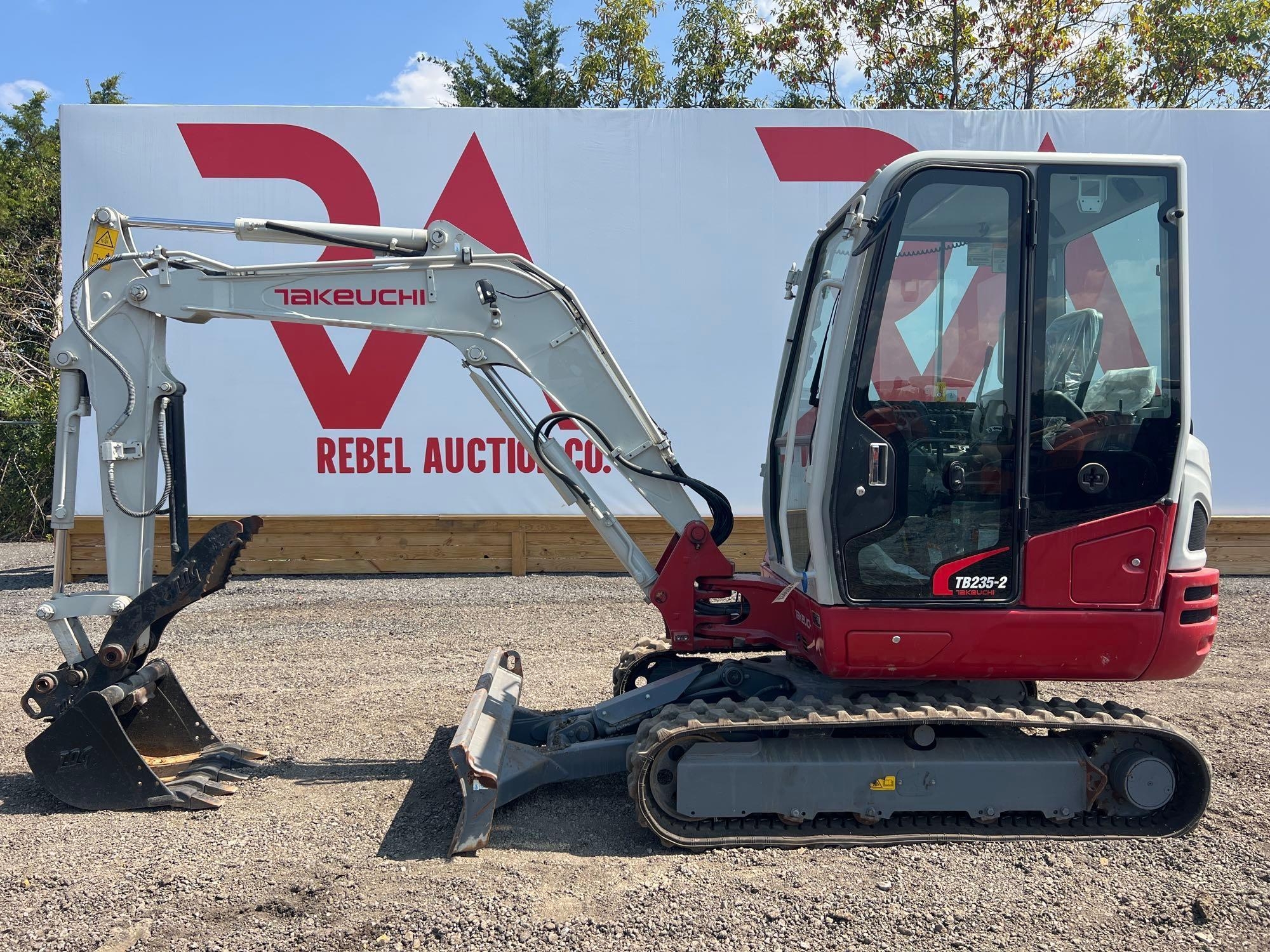 2021 TAKEUCHI TB235-2 EXCAVATOR (A52706)