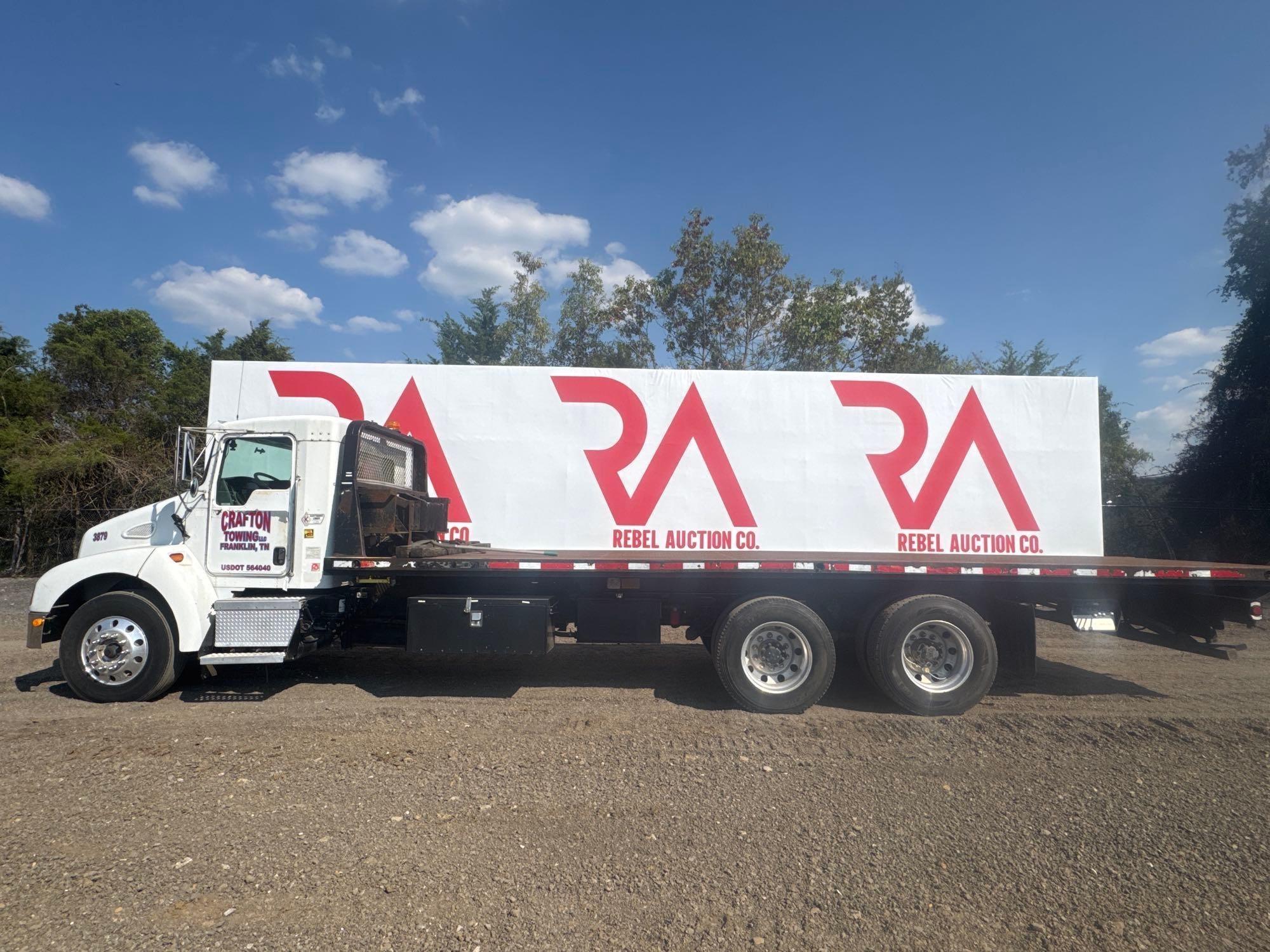 KENWORTH ROLLBACK TOW TRUCK (A52706)