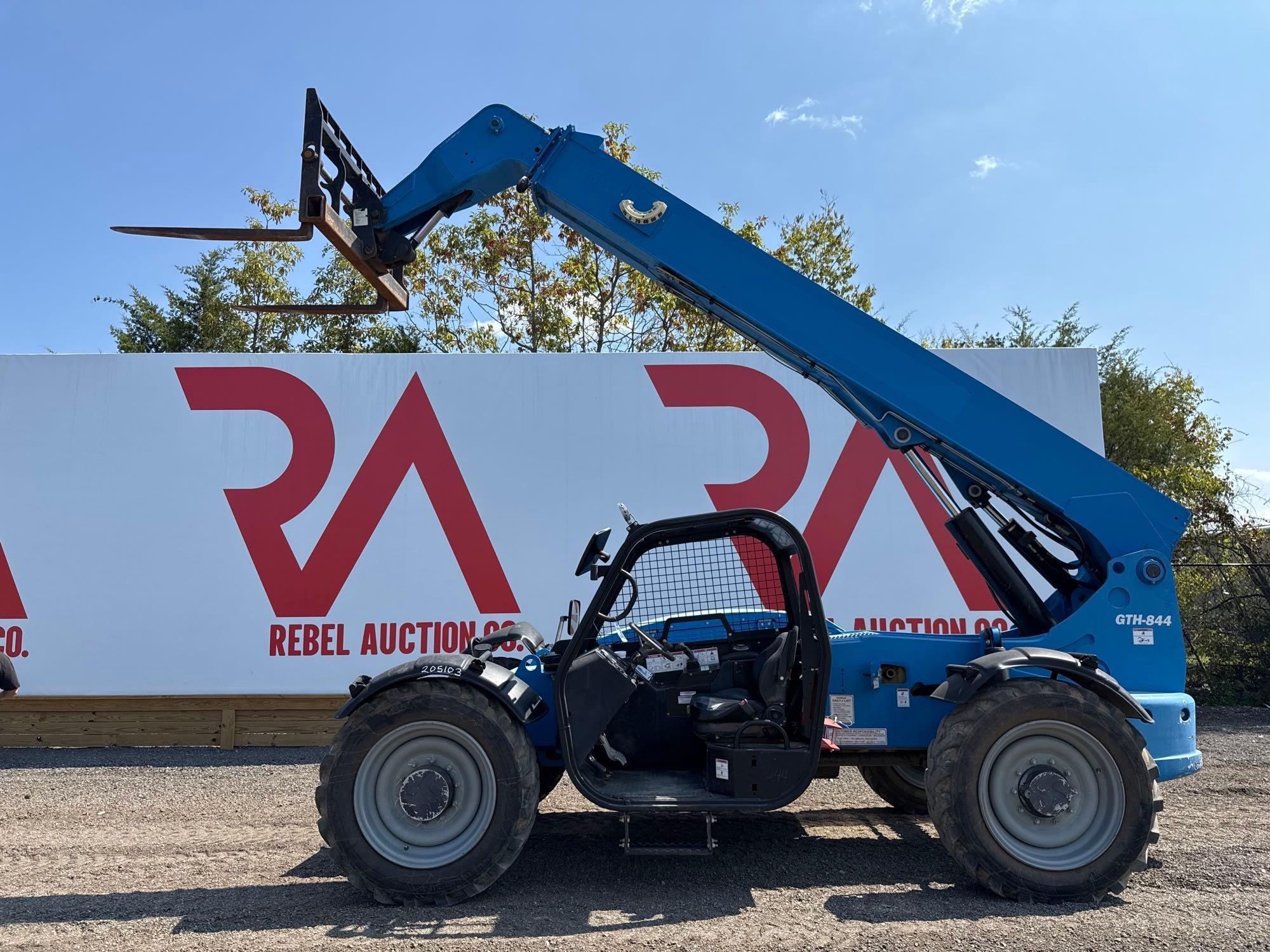 2018 GENIE GTH-844 TELESCOPIC FORKLIFT (A52706)
