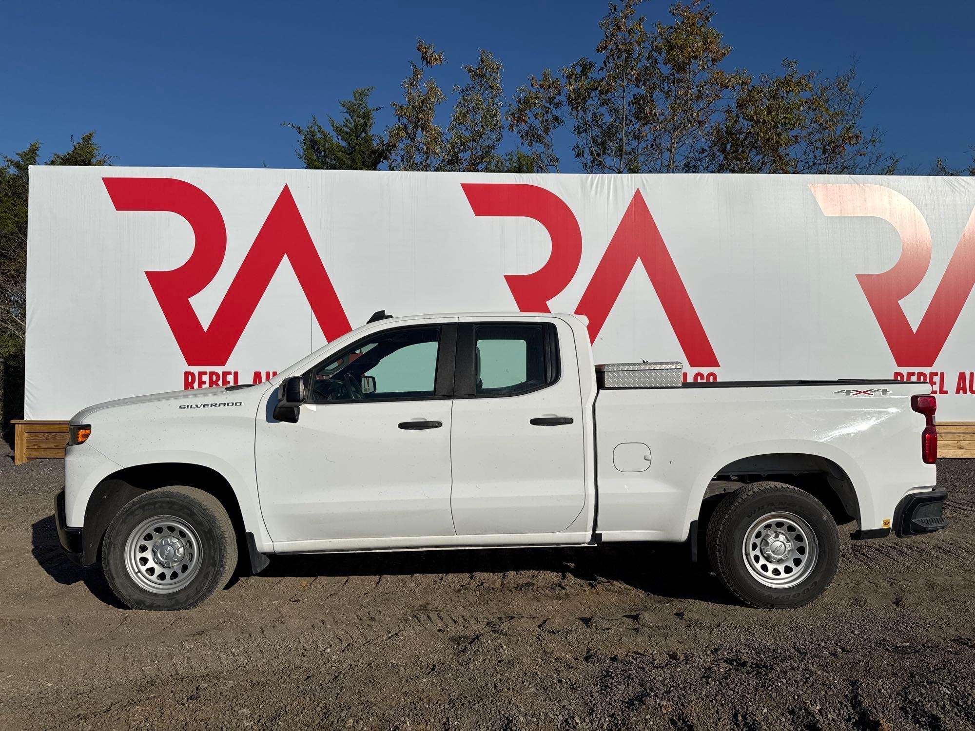 2020 CHEVROLET SILVERADO CREW CAB TRUCK (A52706)