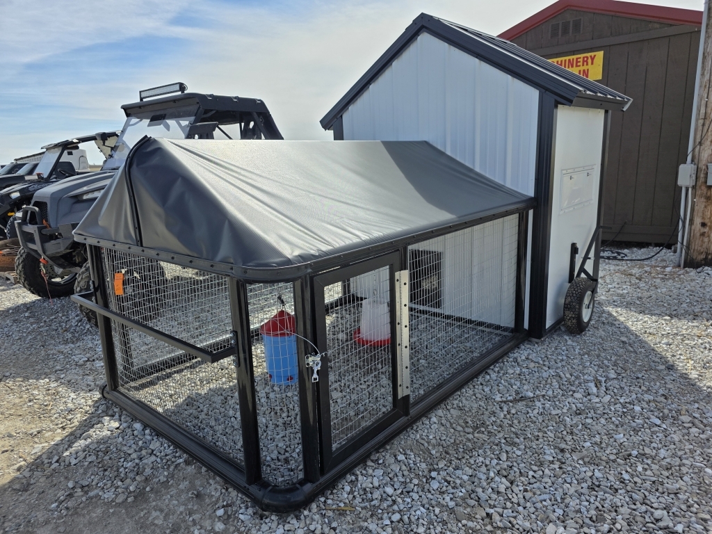 Portable Chicken Coop (A66408)