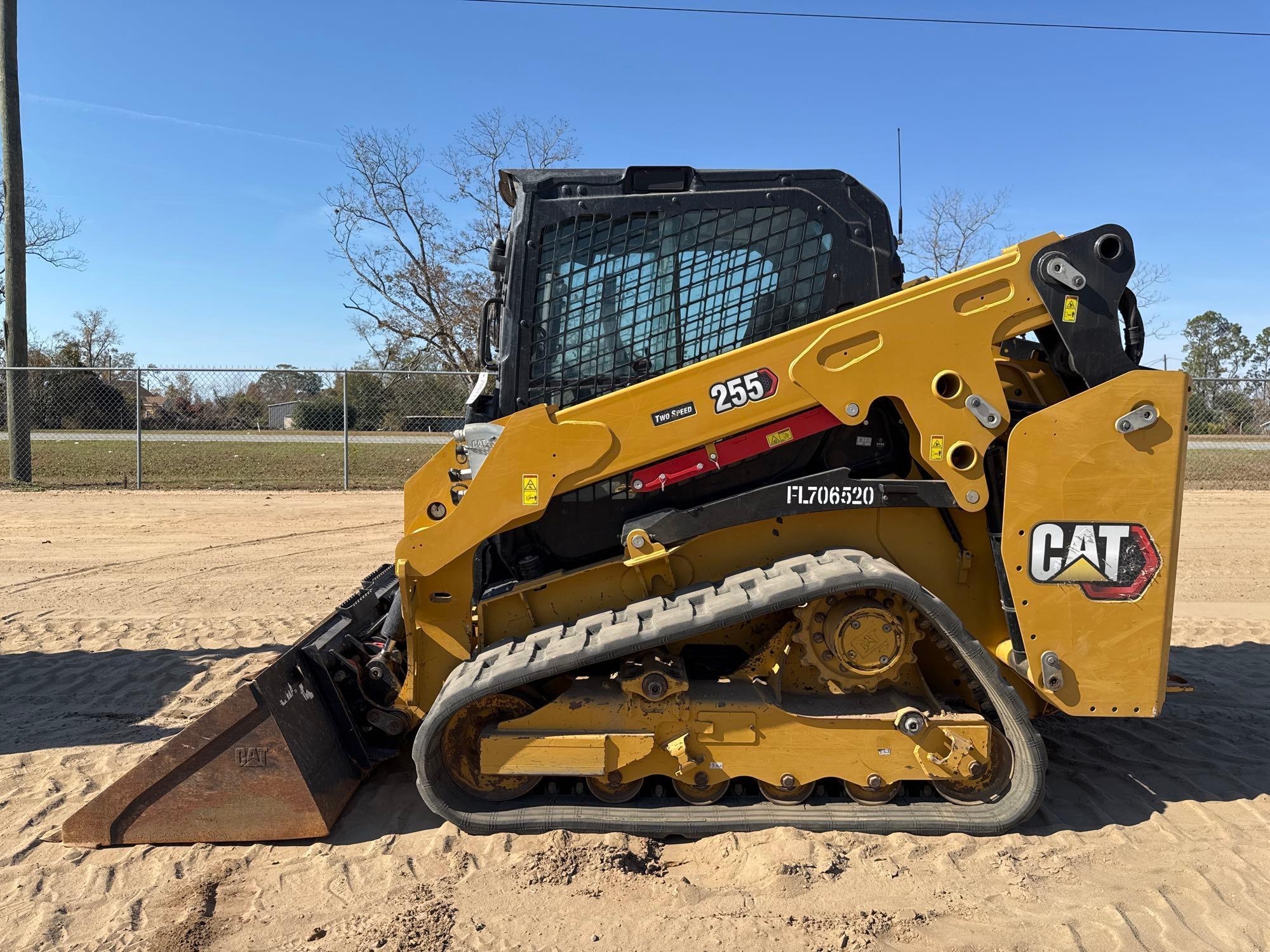 CATERPILLAR 255 SKID STEER (A60429)