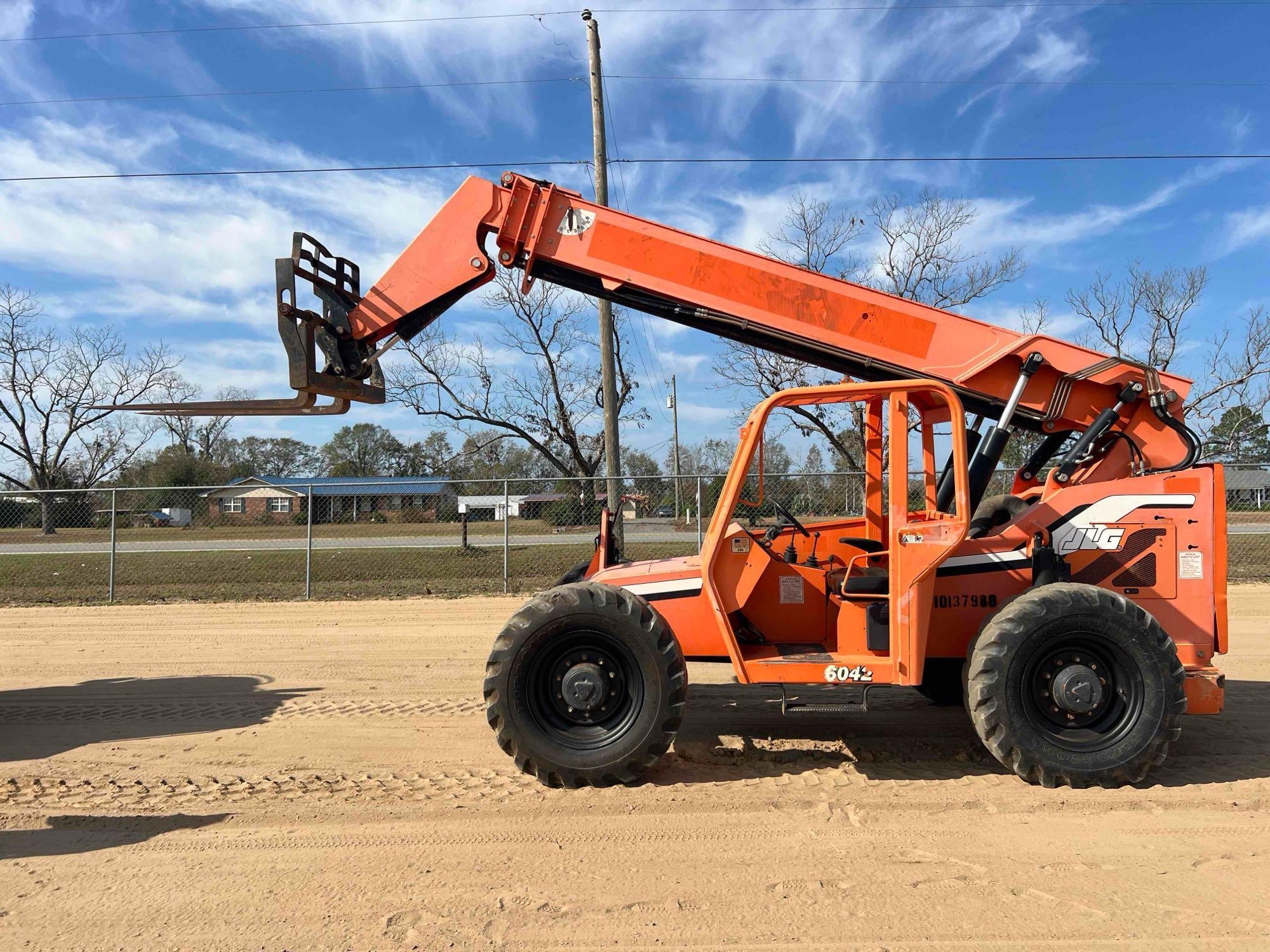2014 JLG 6042 TELESCOPIC FORKLIFT (A52709)