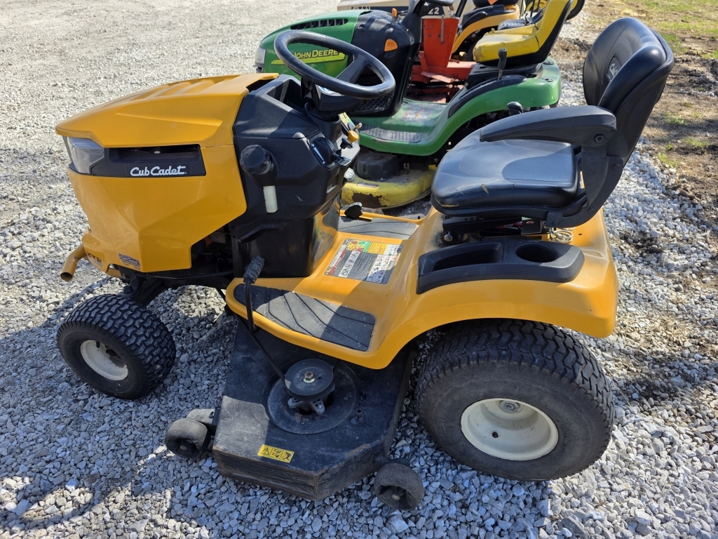 Cub Cadet Riding Mower (A66408)