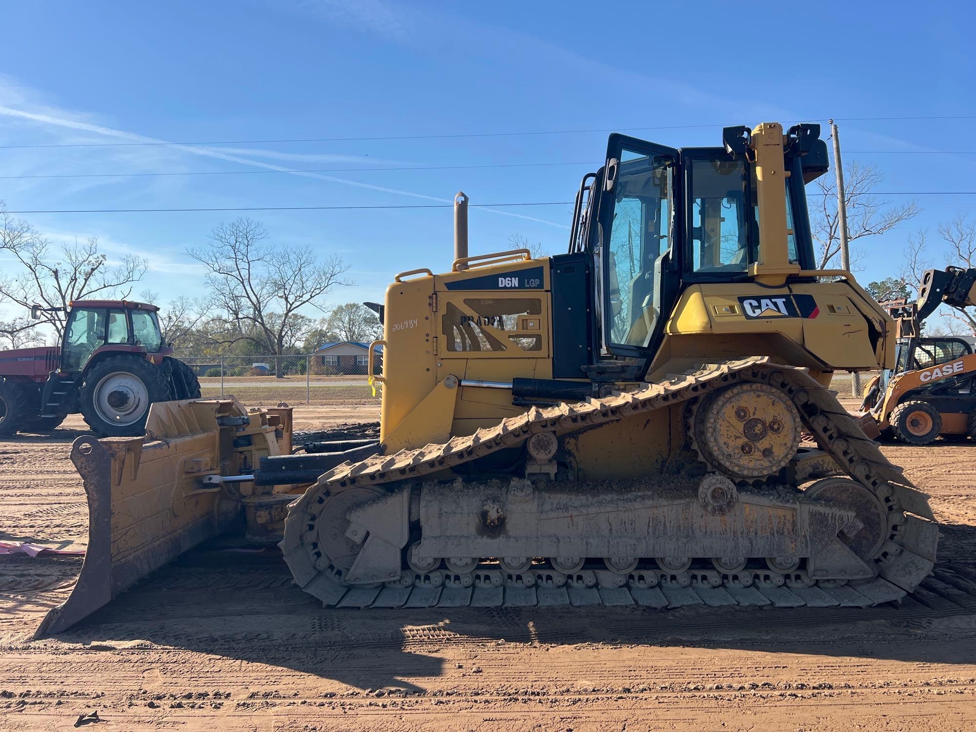2015 CATERPILLAR D6N LGP HIGH TRACK CRAWLER DOZER (A52709)