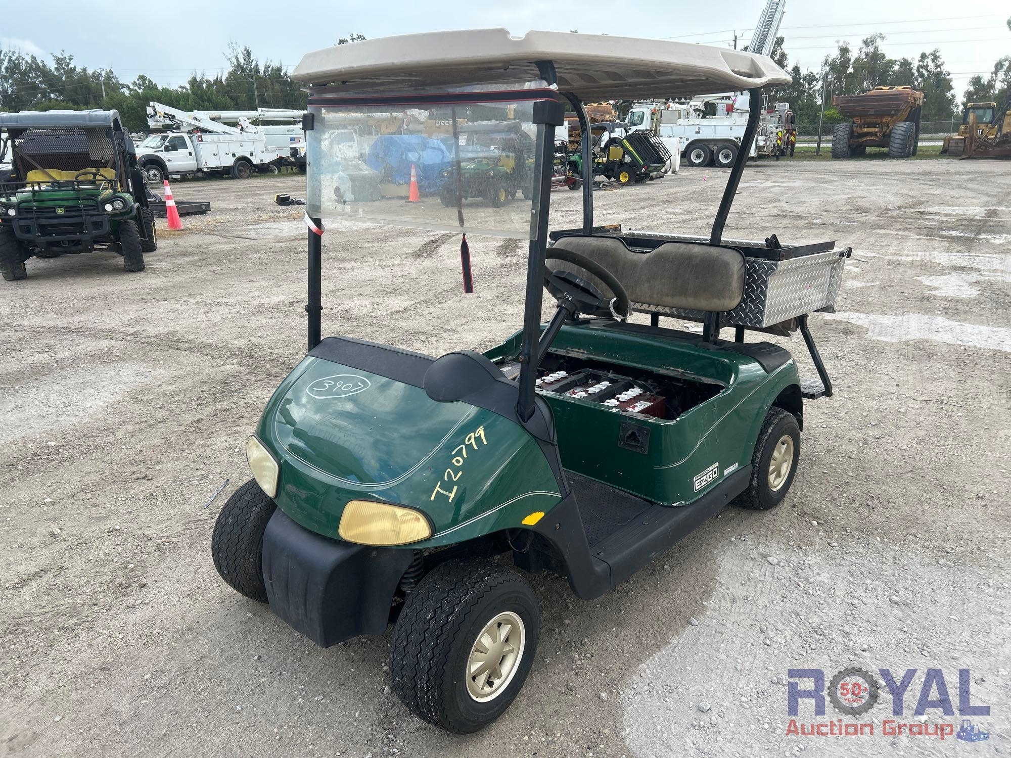 2013 EZ-GO Freedom RXV Electric Utility Cart (A53425)