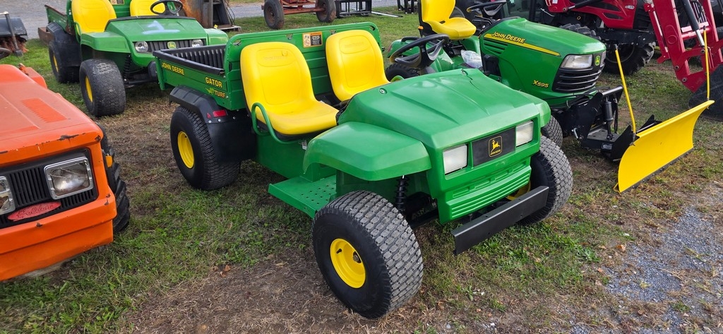 John Deere Turf Gator (RUNS) (A50775)