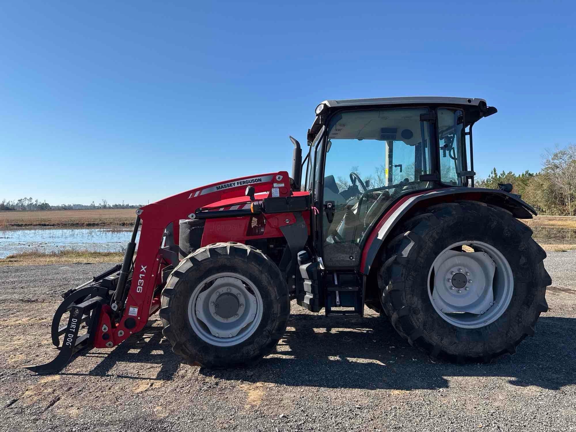 MASSEY FERGUSON 4710 TRACTOR (A59823)