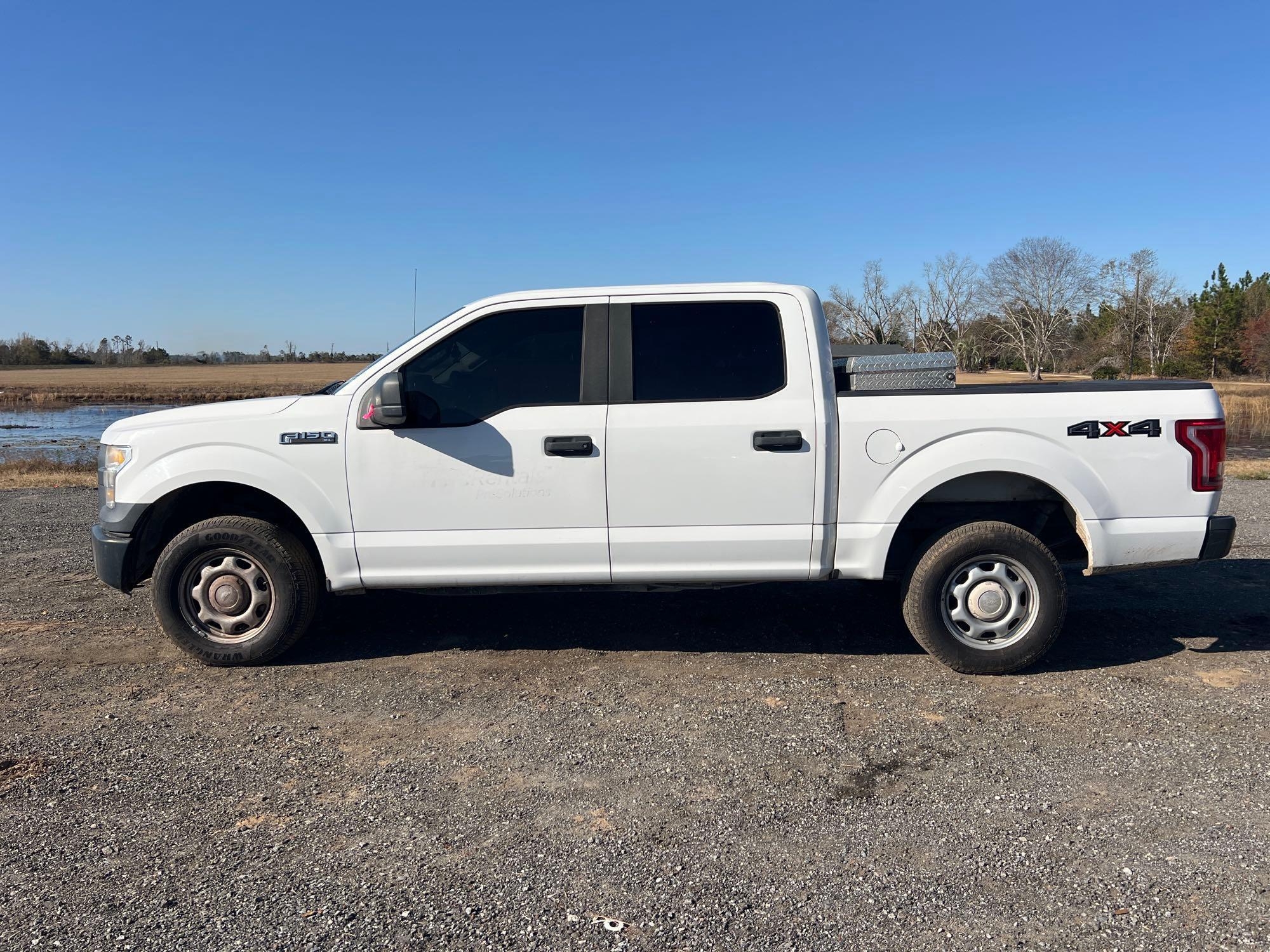 2017 FORD F-150 XL CREW CAB TRUCK (A59823)