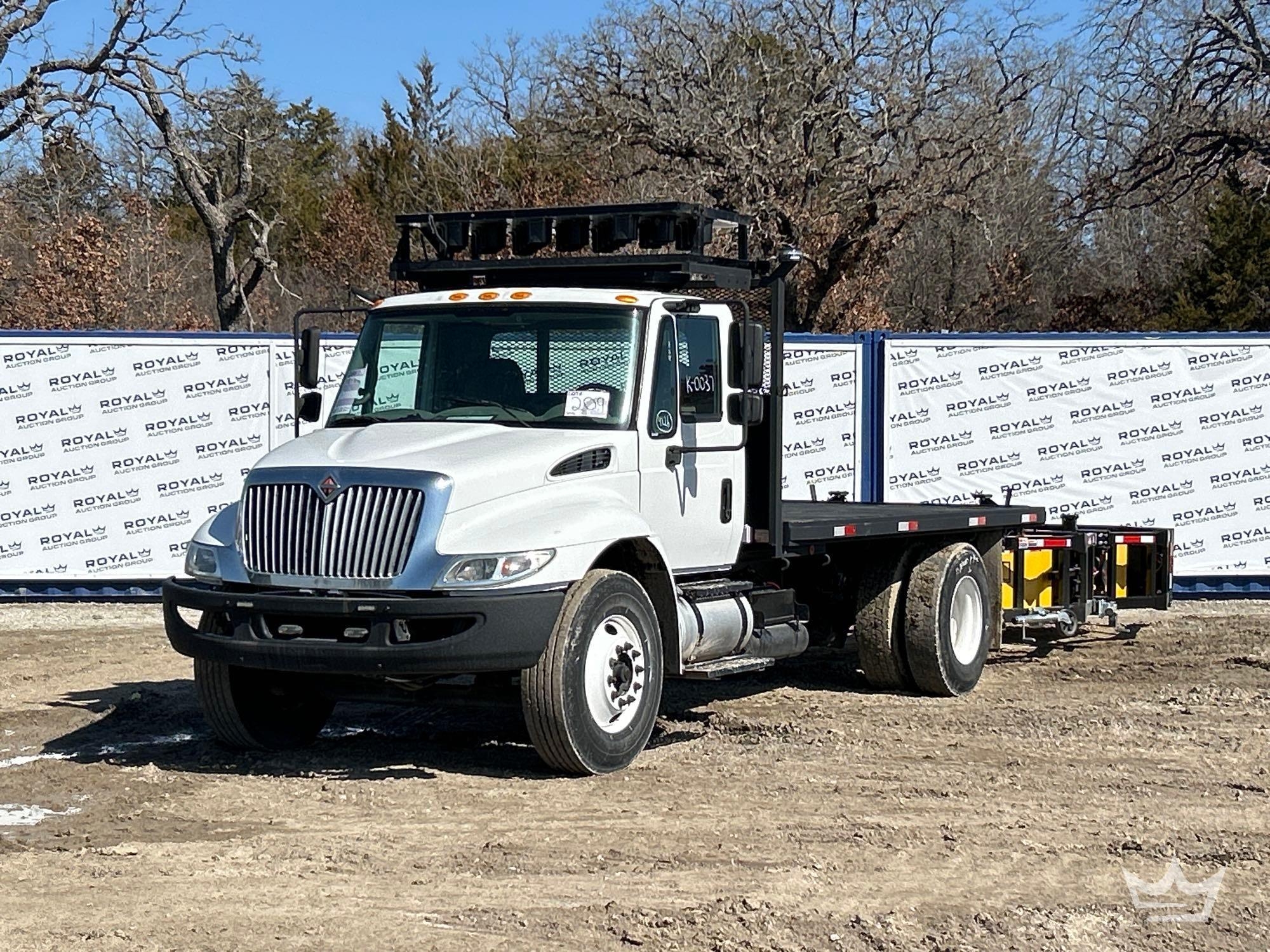 2010 International 4300 TMA Attenuator Truck (A60352)