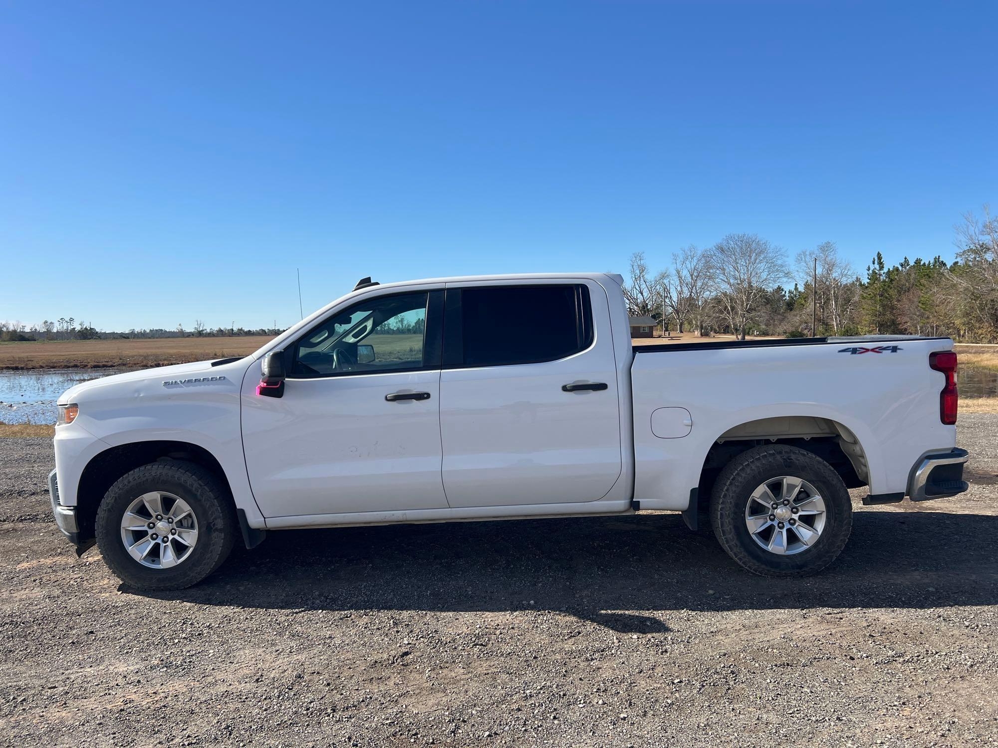 2019 CHEVROLET SILVERADO CREW CAB TRUCK (A59823)