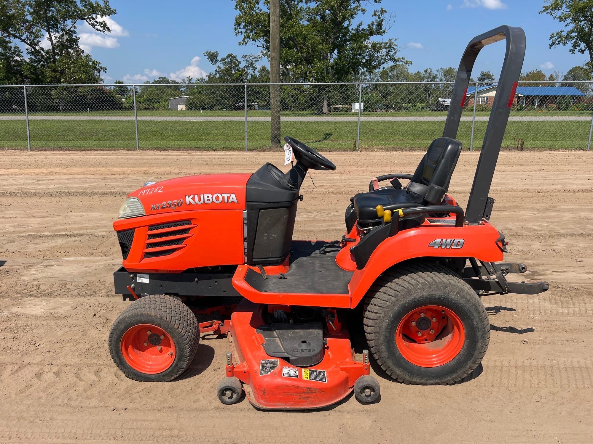 KUBOTA BX2350 TRACTOR (A60430)