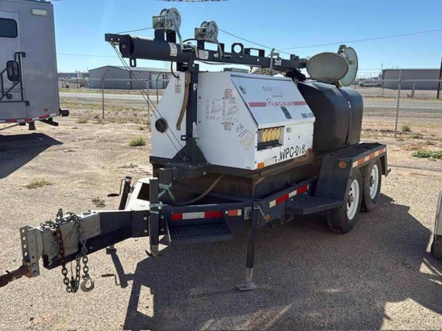 2014 MAGNUM PRODUCTS LIGHT TOWER COMBO (A58214)