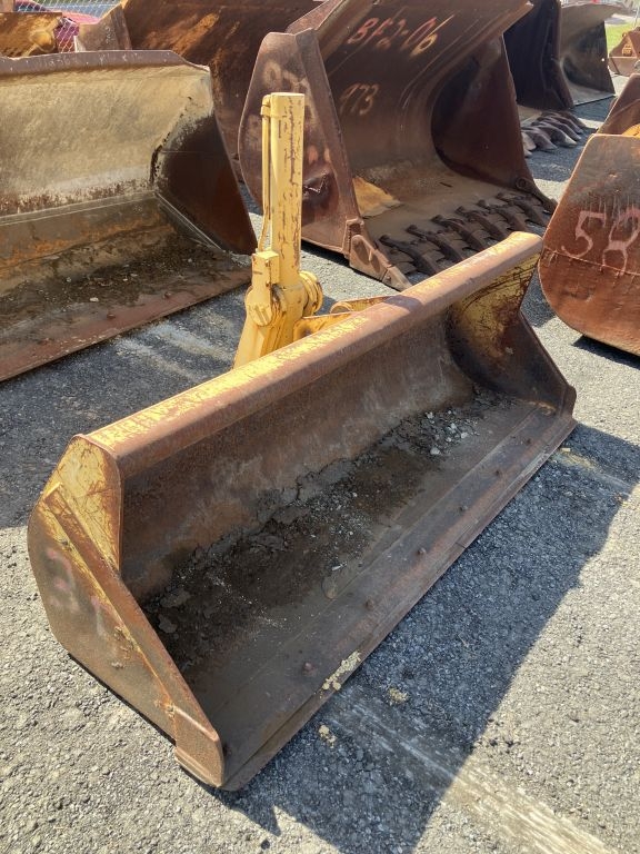 CAT 416B Front Loader Bucket (A68134)