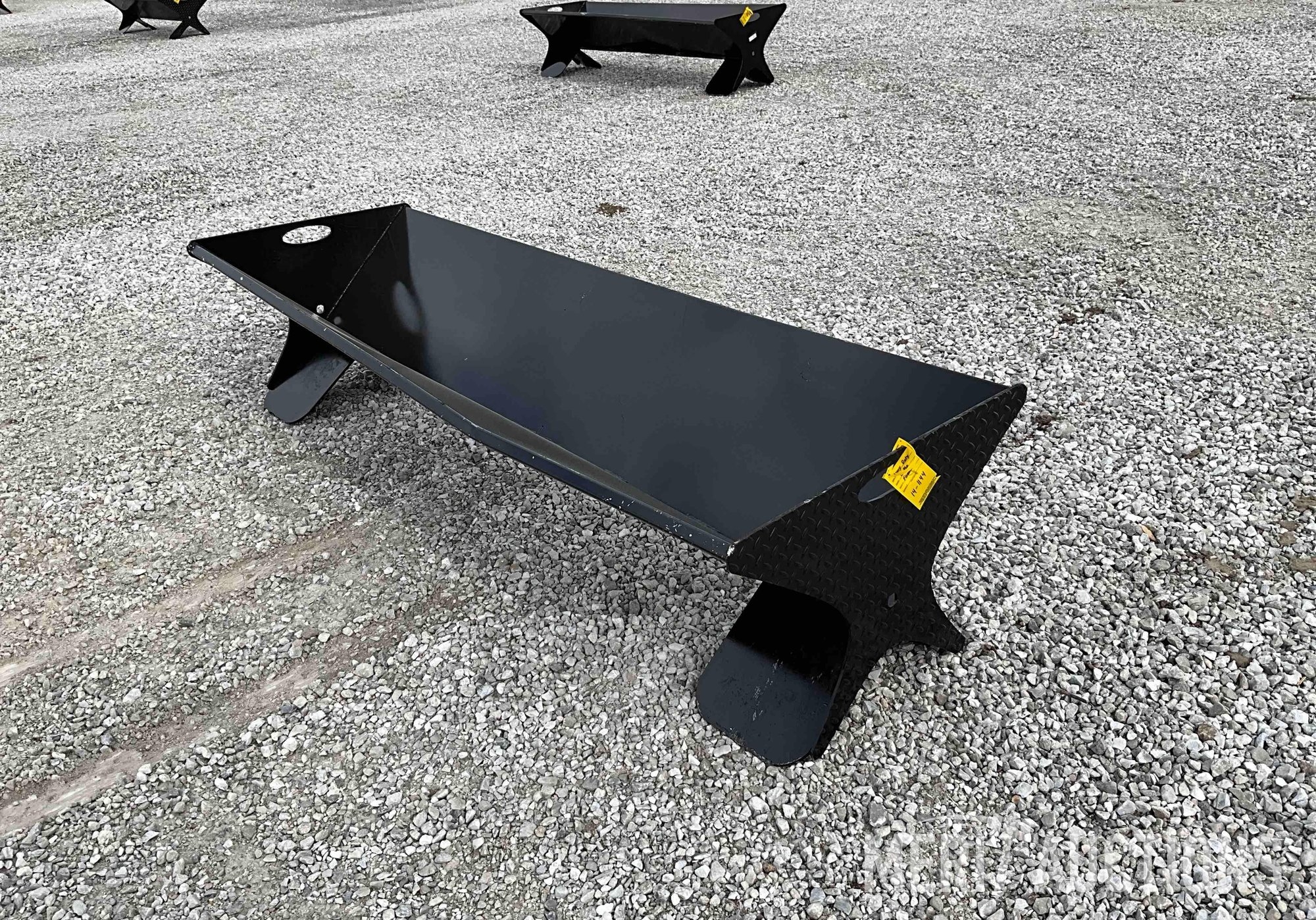 KC 28in.x90in. Metal V Bottom Feed Bunk (A49339)