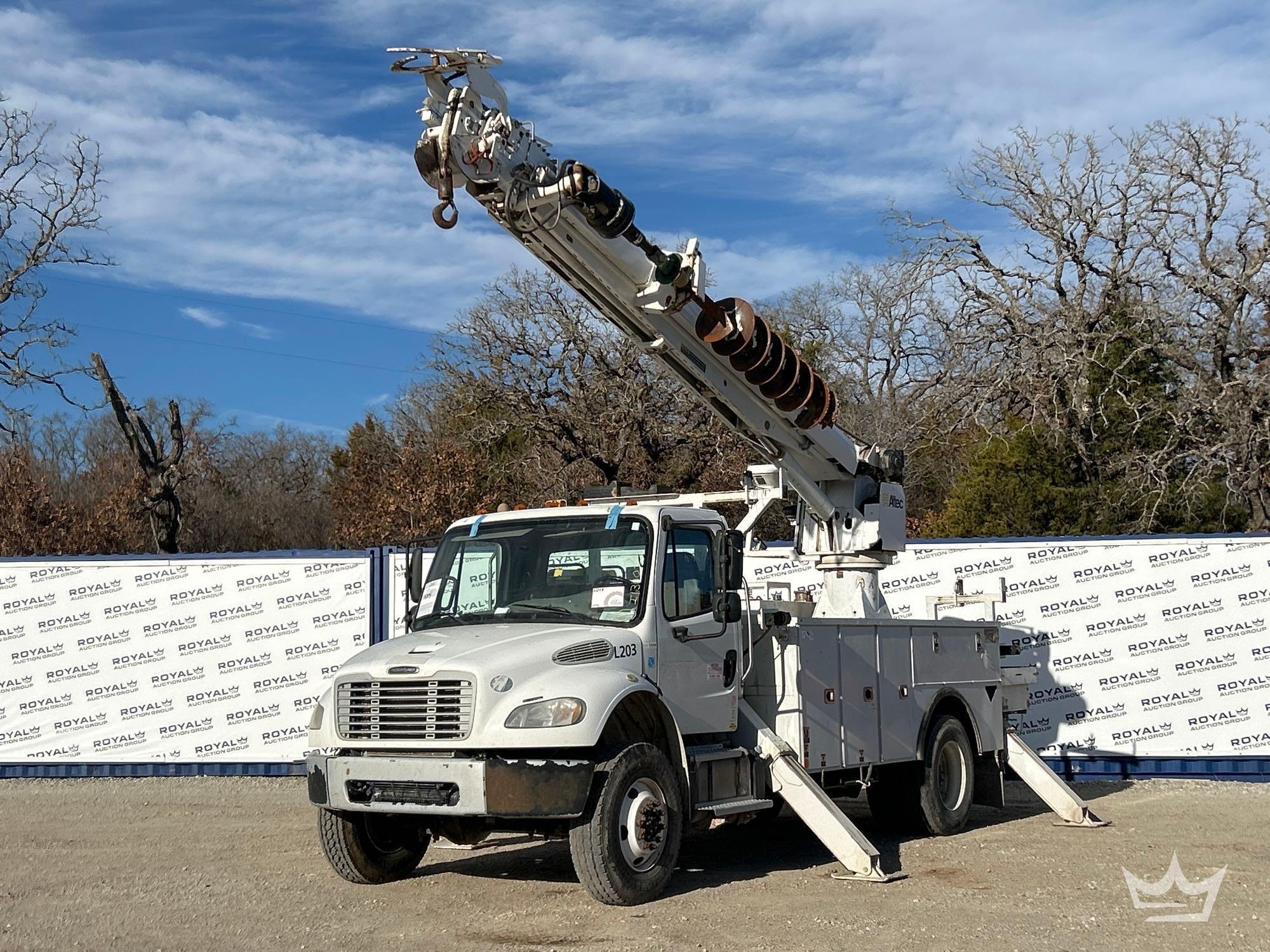 2019 Freightliner M2 106 AWD Altec DM47BTR Insulated Digger Derrick Truck (A64194)