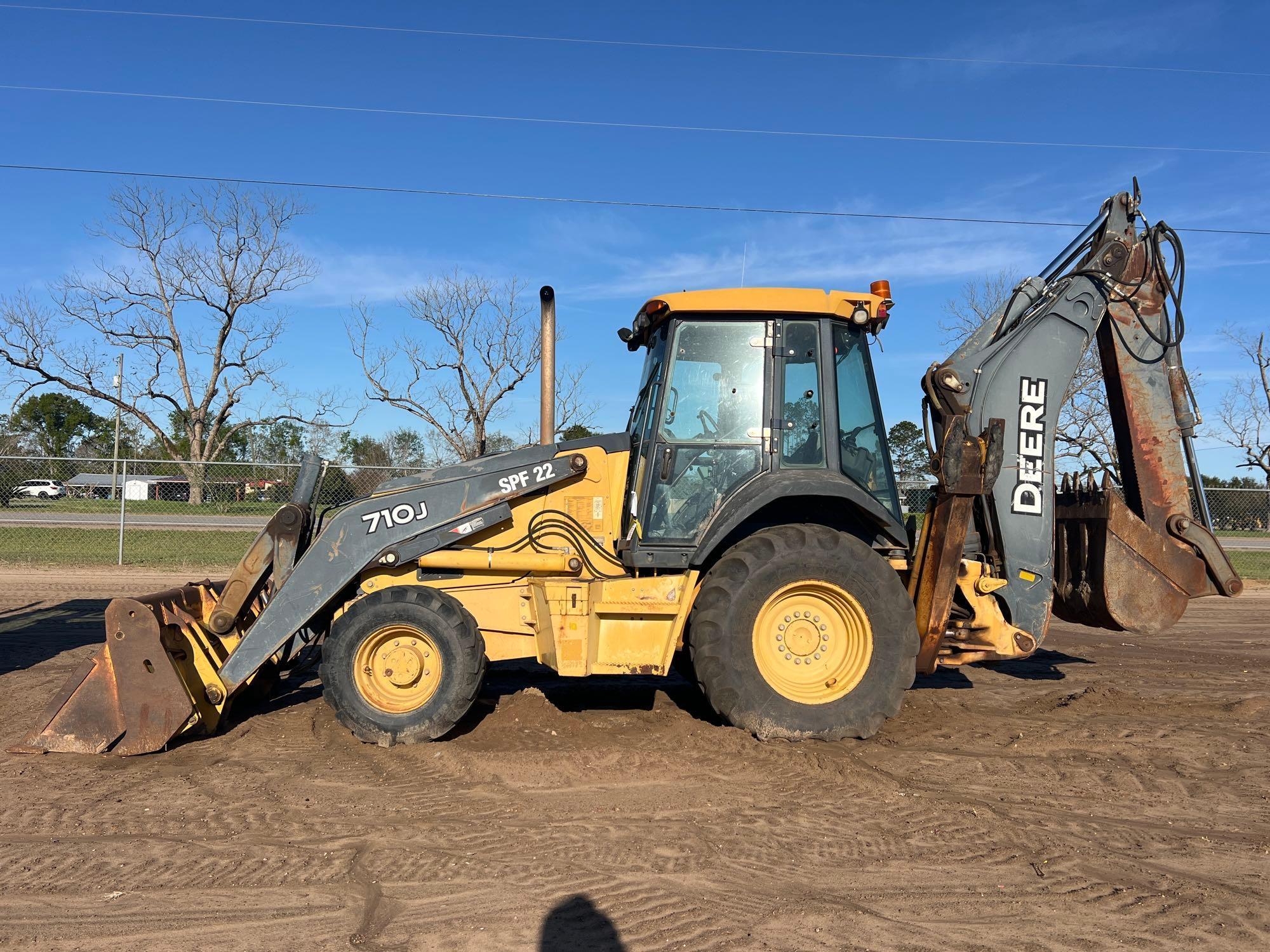 2011 JOHN DEERE 710J BACKHOE (A65053)