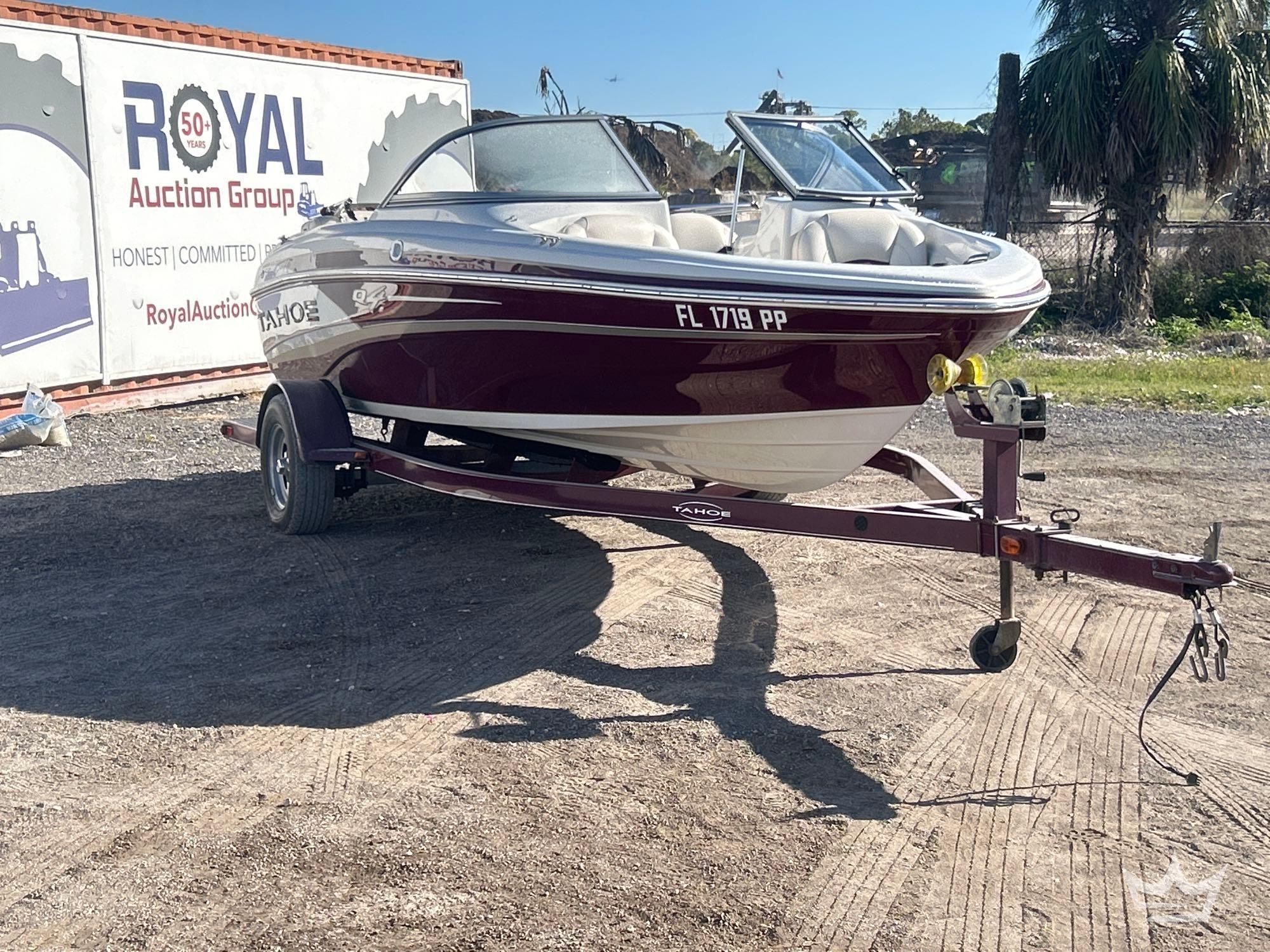 2013 Tahoe Q4 Boat with 2013Tracker 18ft S/A Boat Trailer (A61569)
