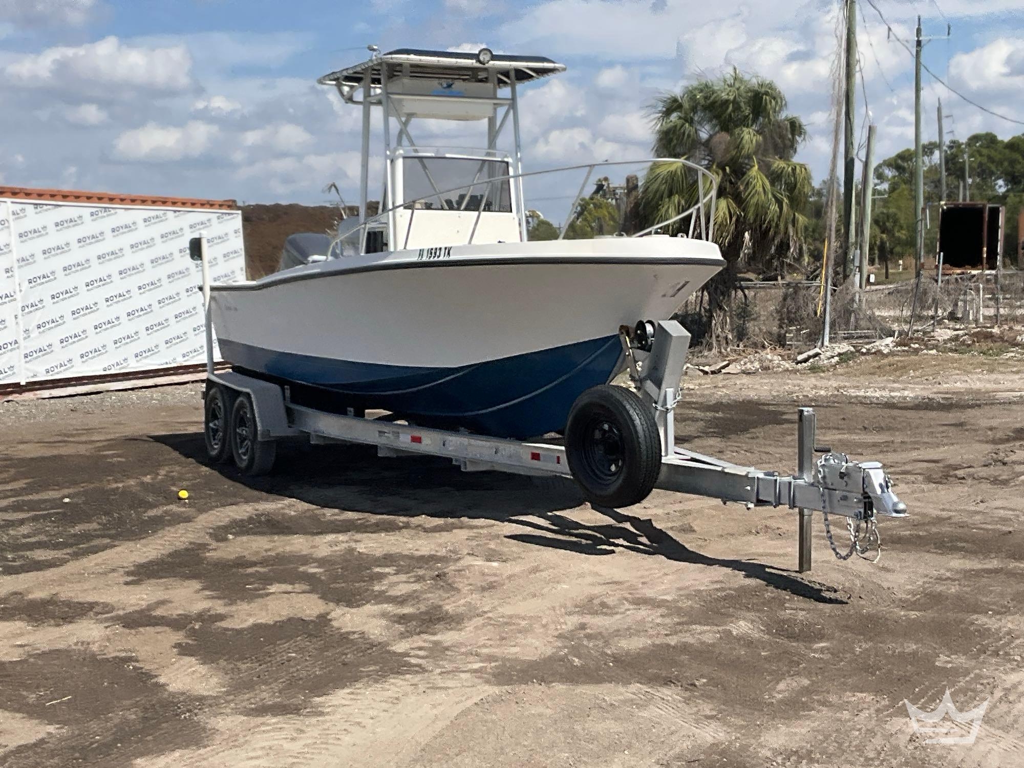 1985 Mako Center Console Boat with 2011 HMDE Trailer (A61574)