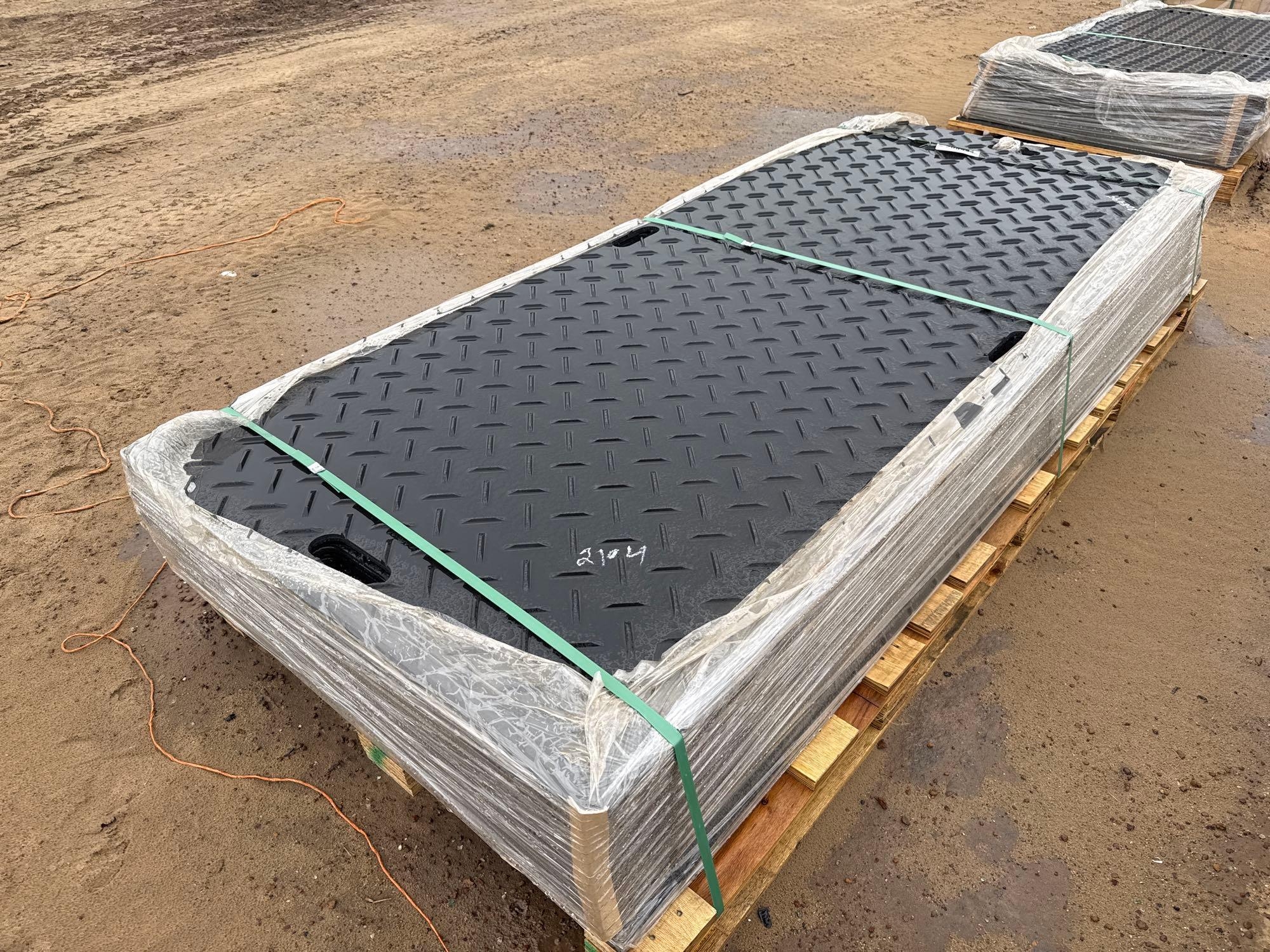 UNUSED SDLANCH DIAMOND PLATED PLASTIC MATS (A62131)