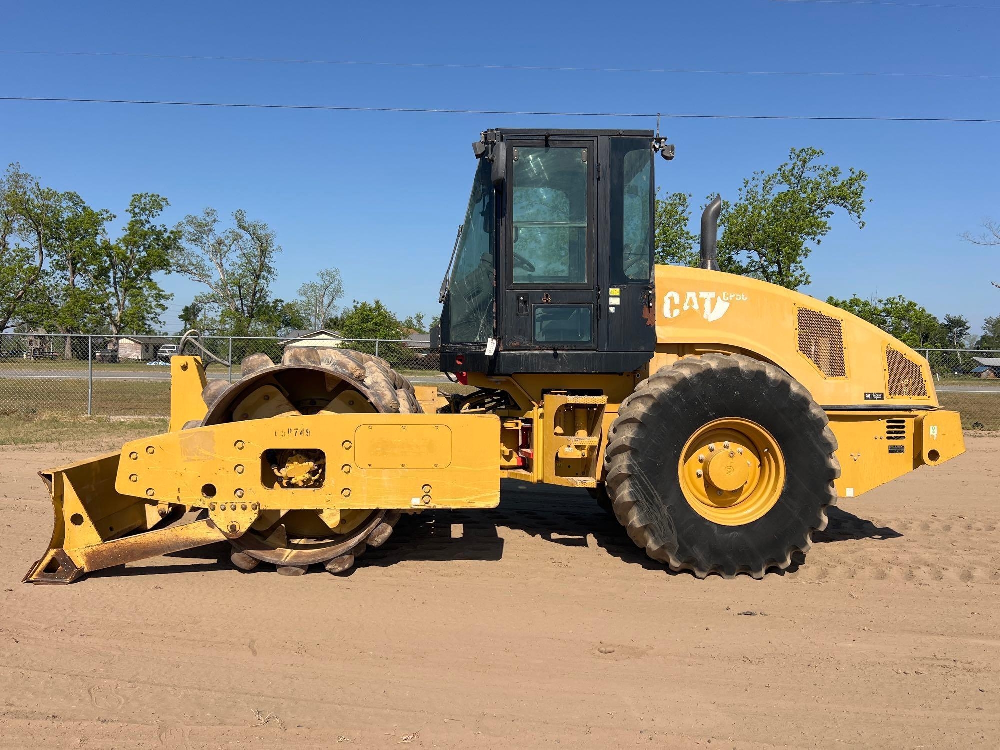 2012 CATERPILLAR CP56 PADFOOT ROLLER (A65056)
