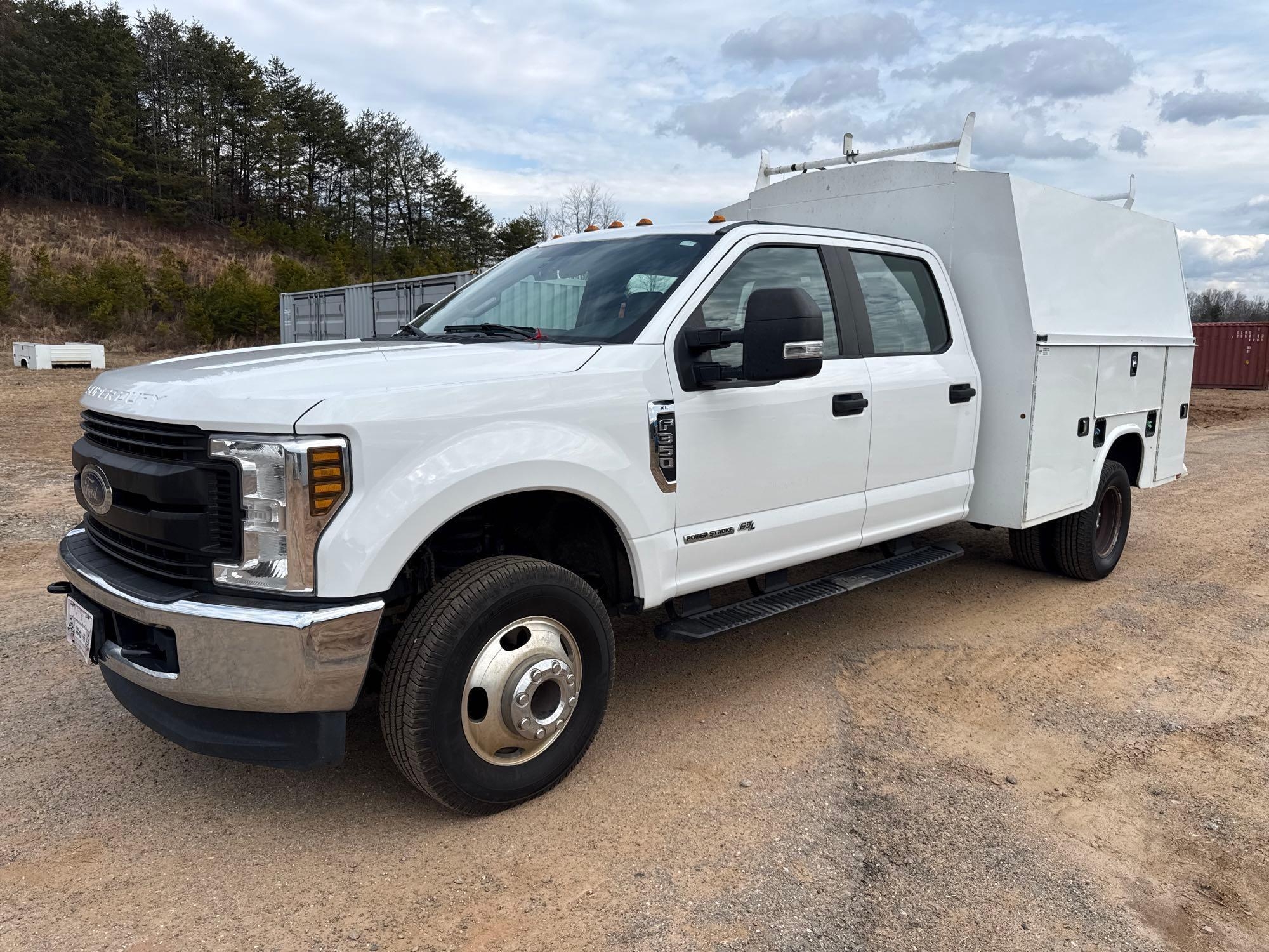 2019 Ford F-350 Service Truck, VIN # 1FD8W3HTXKEG31082 (A61165)