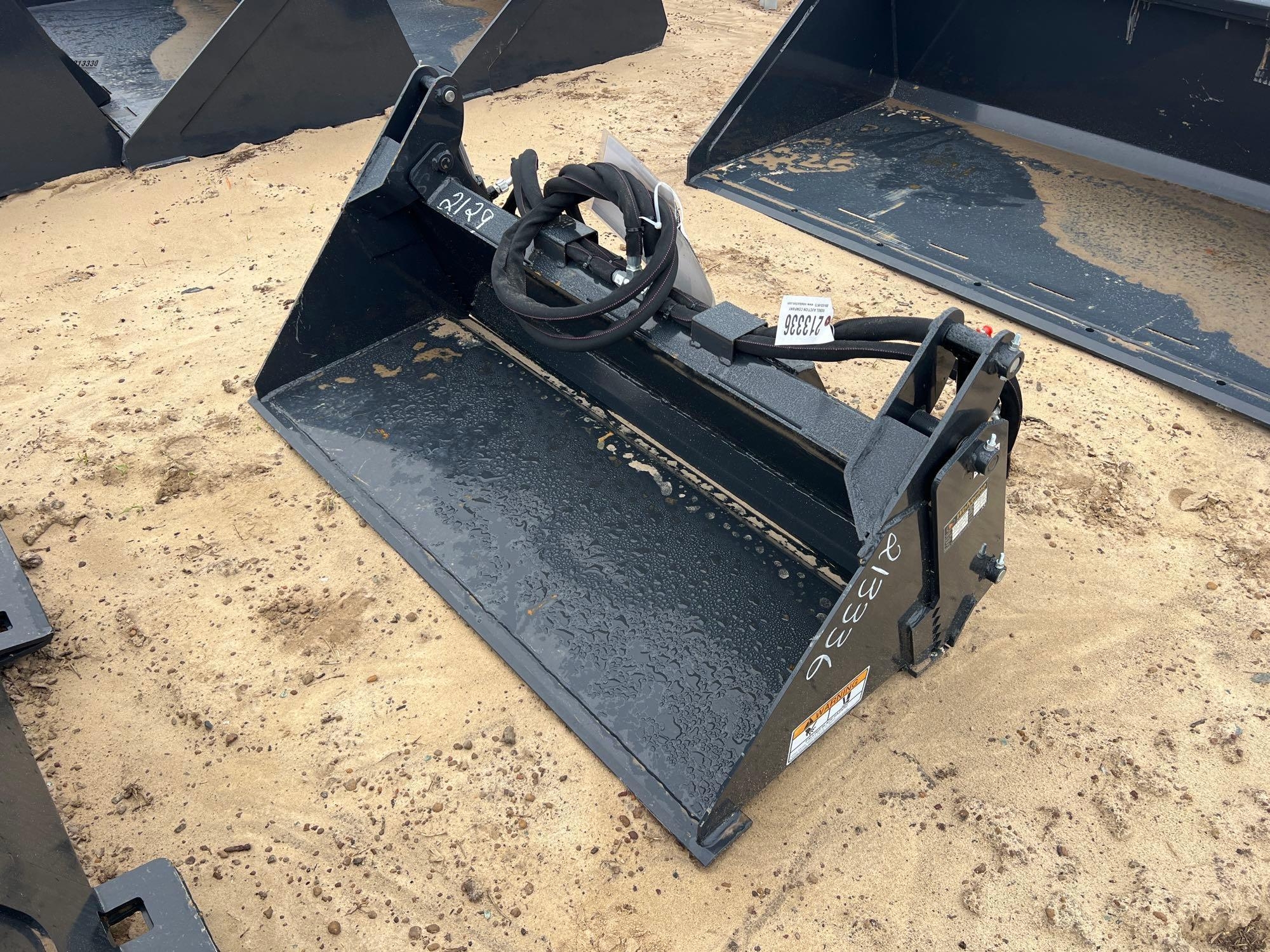 UNUSED WOLVERINE HYD MINI 4IN1 BUCKET (A64281)