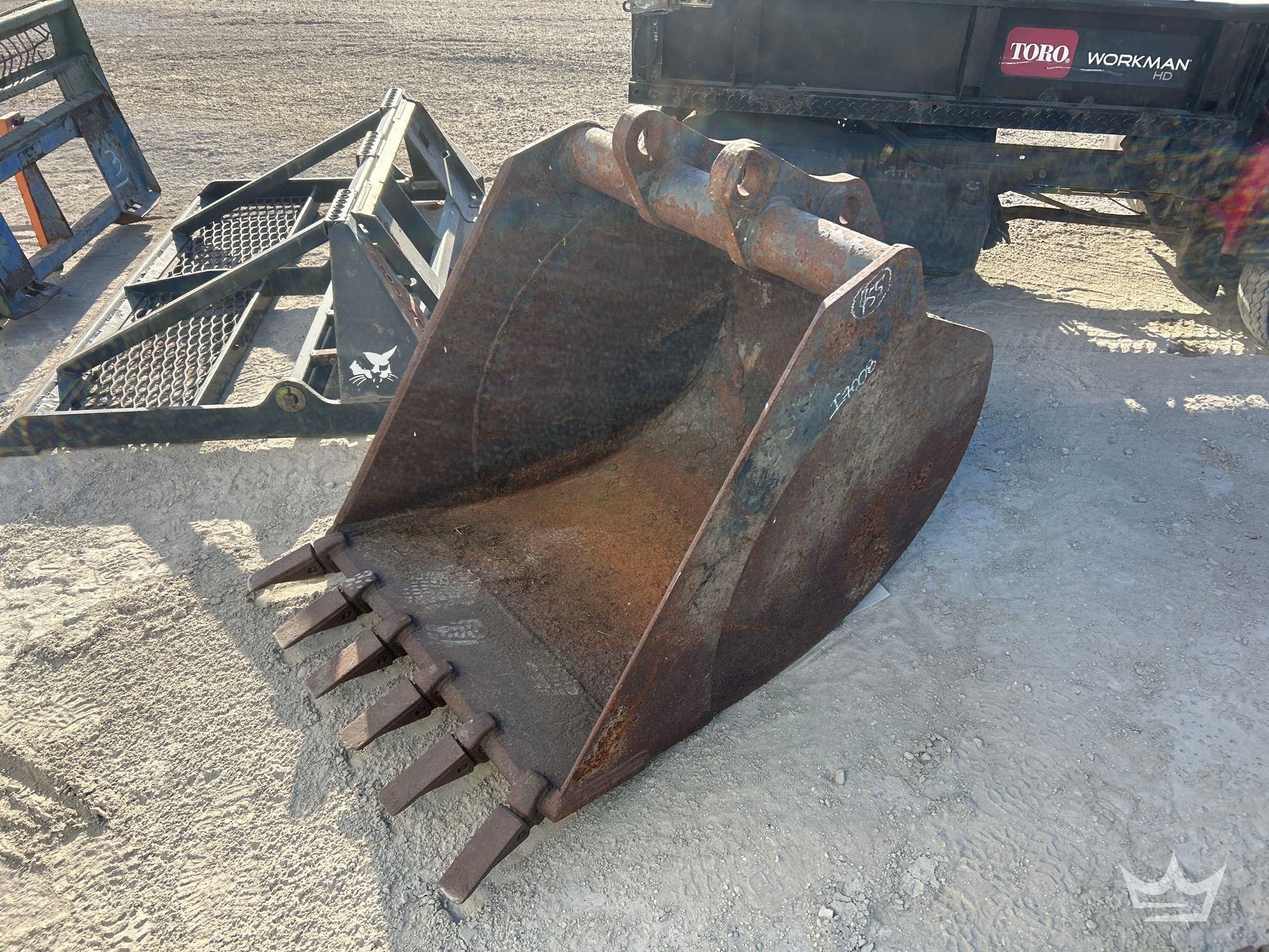 36in Digging Tooth Bucket Excavator Attachment (A56857)