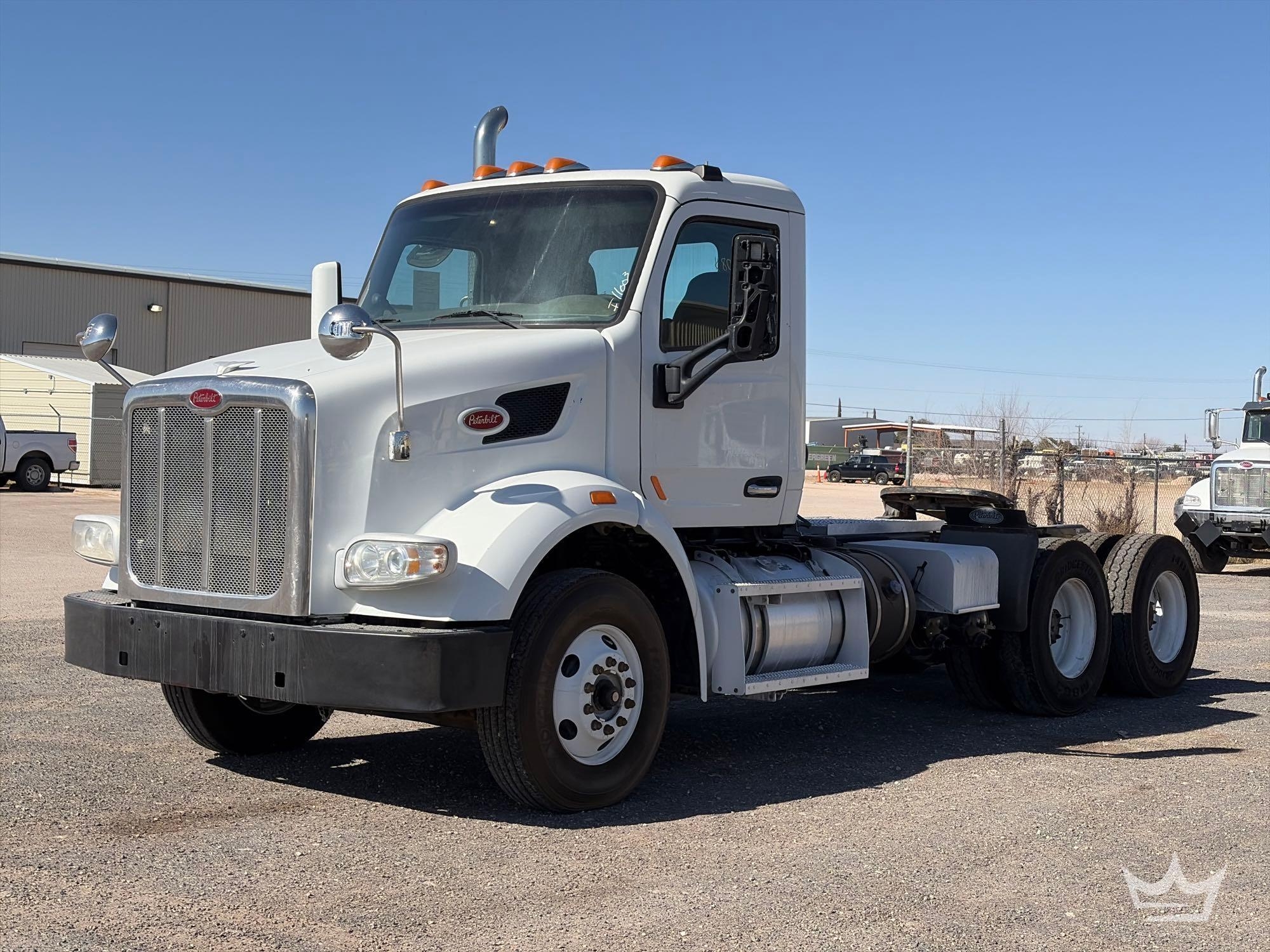 2015 Peterbilt 567 T/A Wet Kit Day Cab Truck Tractor (A60352)