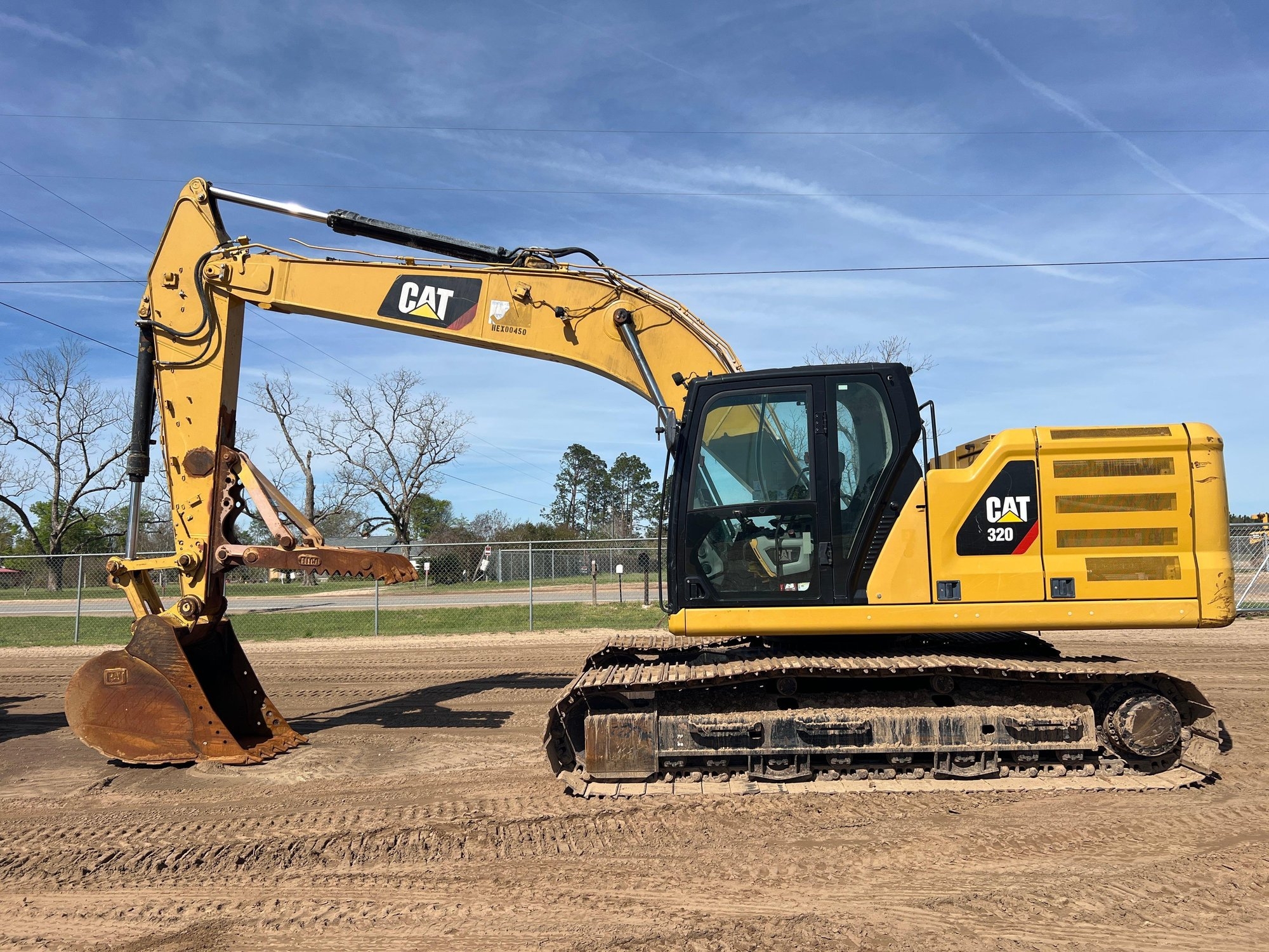 2018 CATERPILLAR 320 EXCAVATOR (A65053)