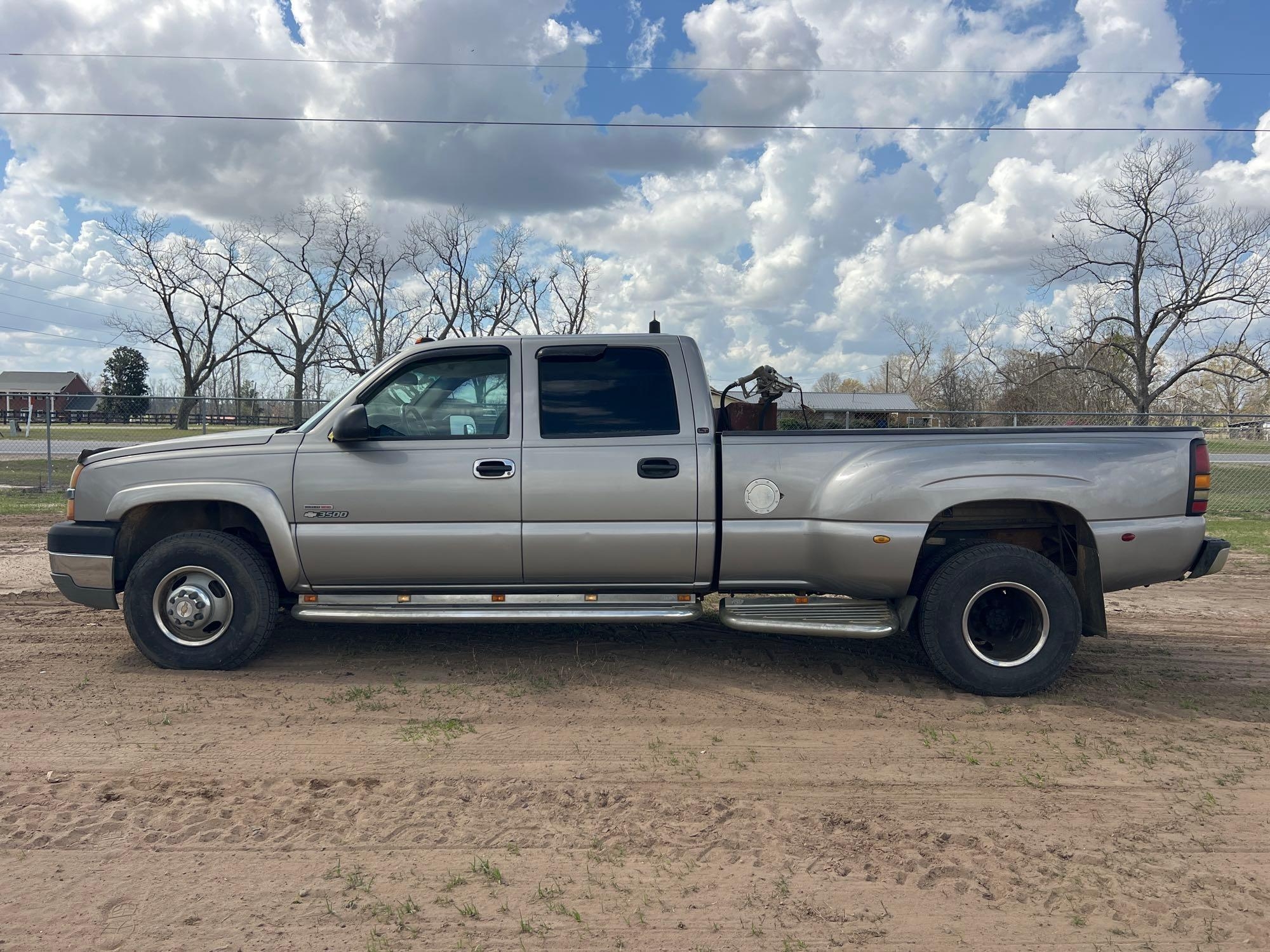 2003 CHEVROLET SILVERADO 3500 CREW CAB DUALLY TRUCK (A64280)