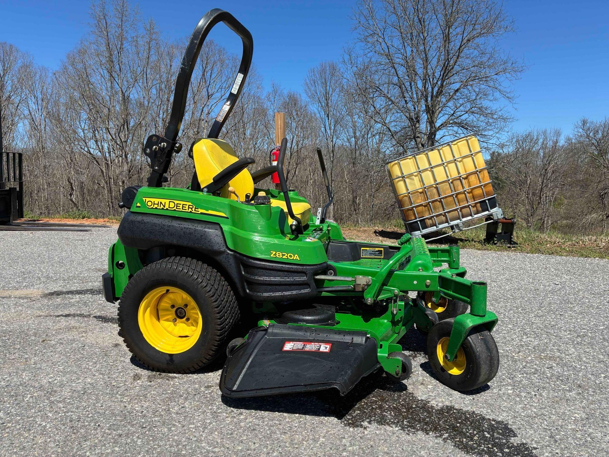 John Deere Z820A Zero Turn Mower (A65579)