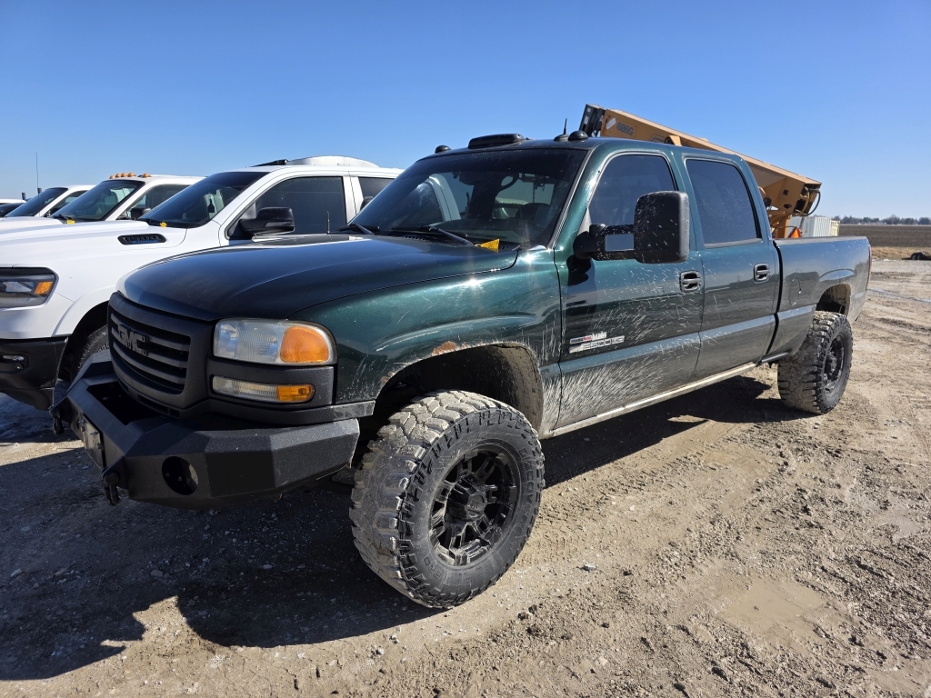 2004 GMC Sierra 2500 (A66408)