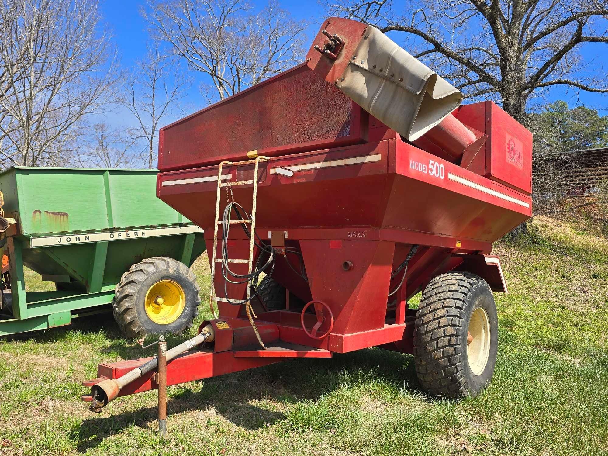 E-Z TRAIL 500 GRAIN CART (A64277)