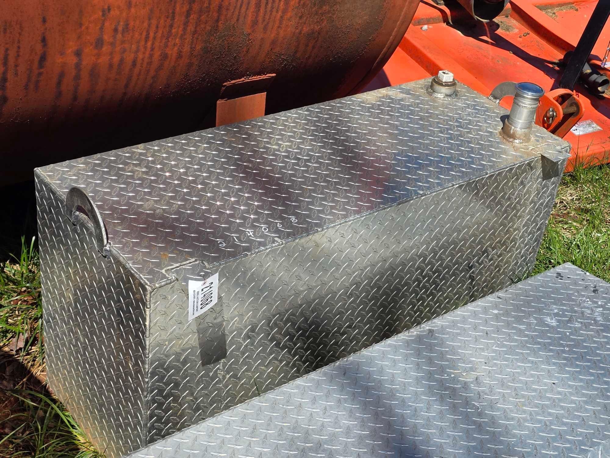 100 GALLON ALUMINUM TRANSFER TANK (A64277)