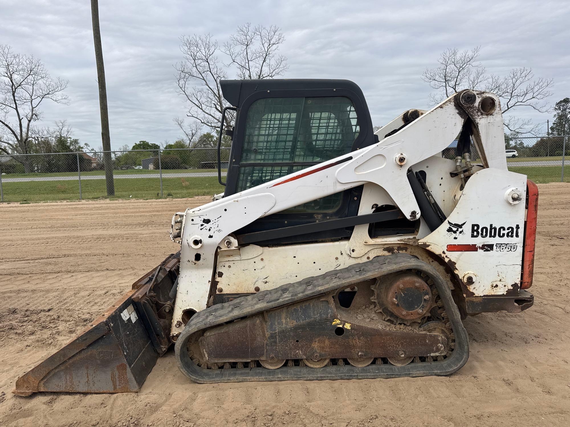 2014 BOBCAT T650 SKID STEER (A65053)